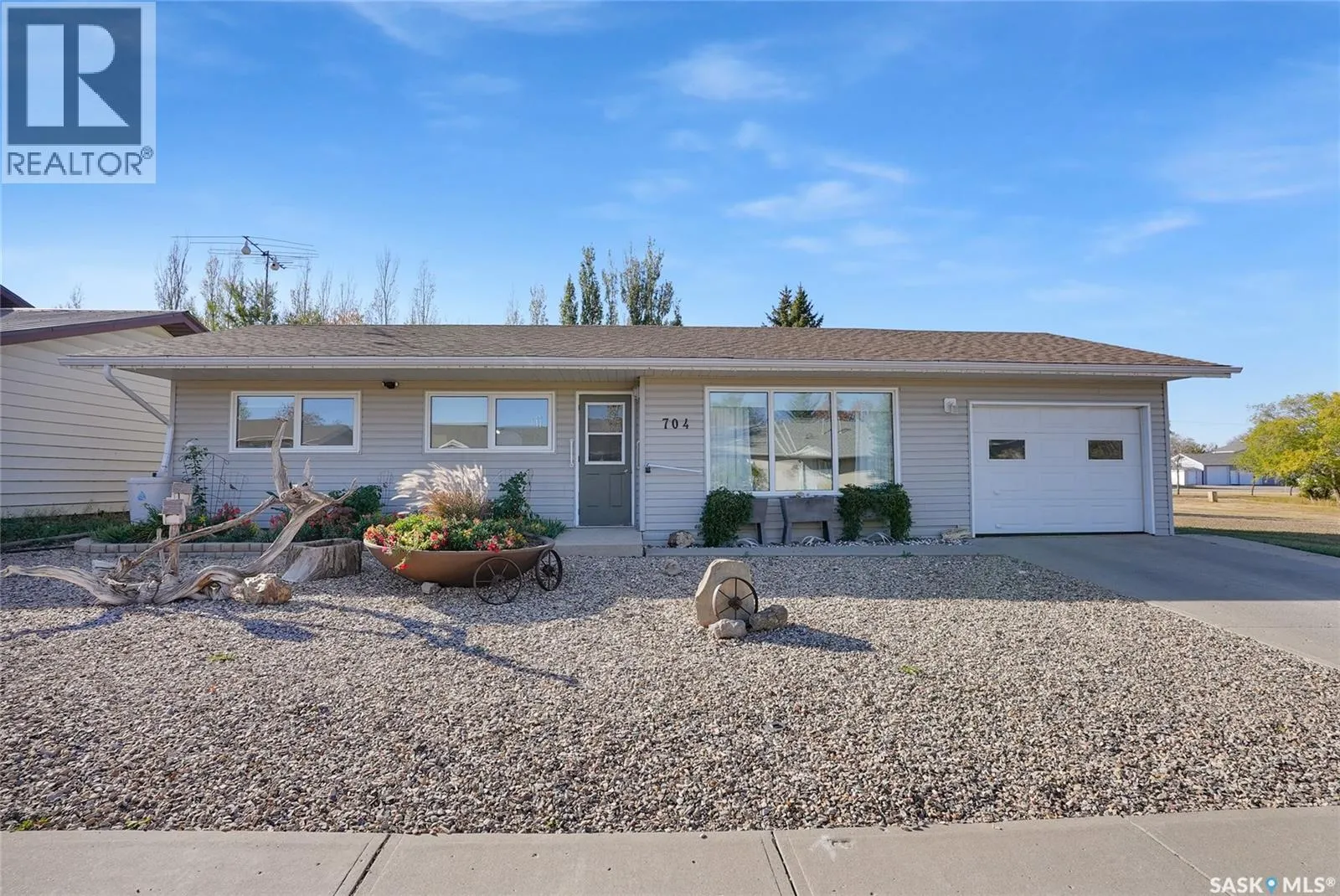 704 Leeville DRIVE