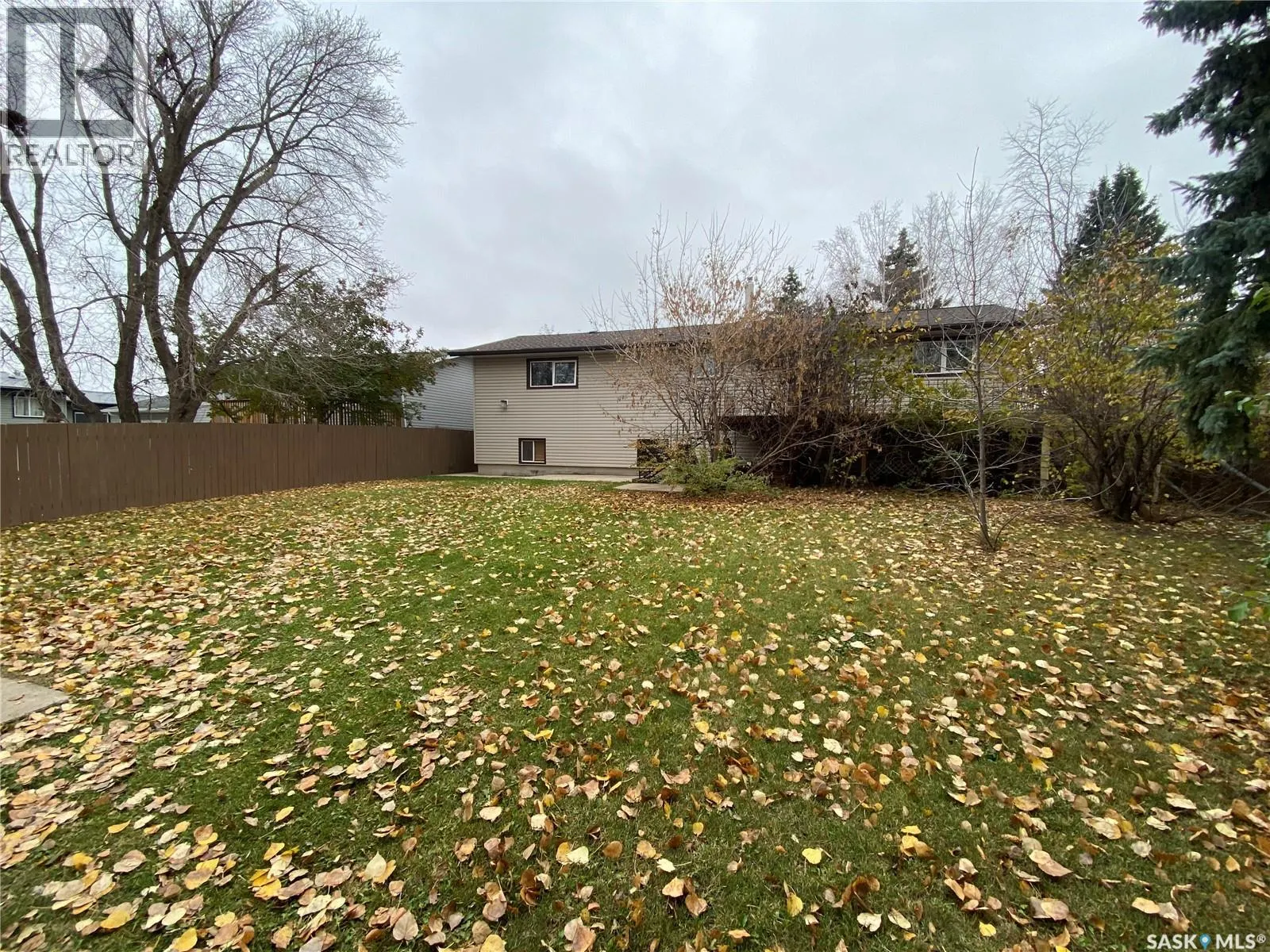 46 Clarewood CRESCENT