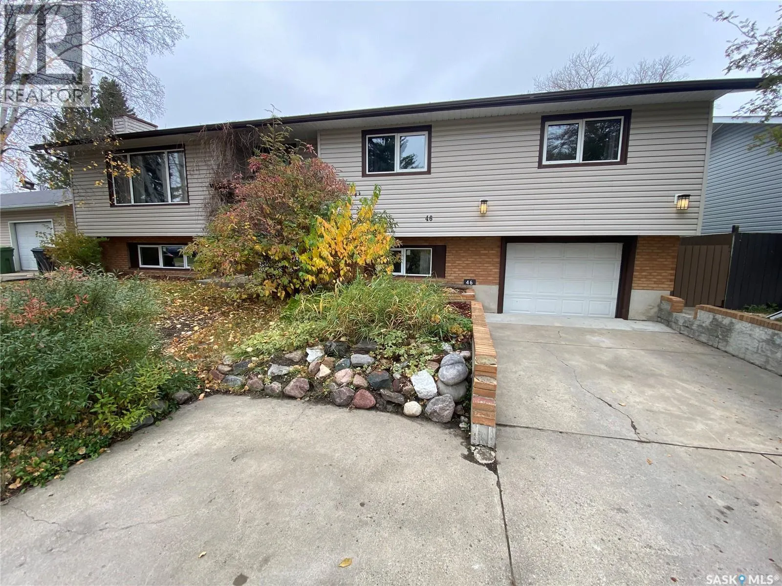 46 Clarewood CRESCENT