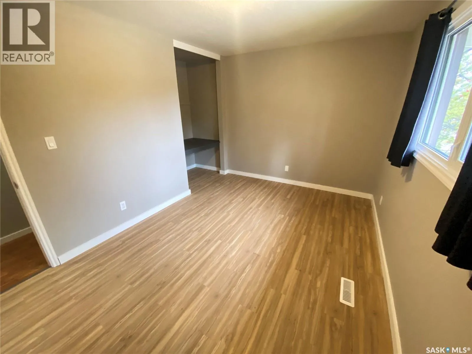 46 Clarewood CRESCENT