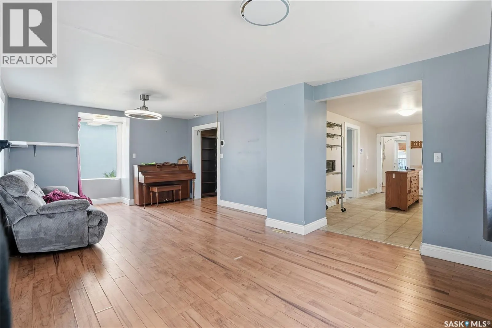 2023 20th STREET W