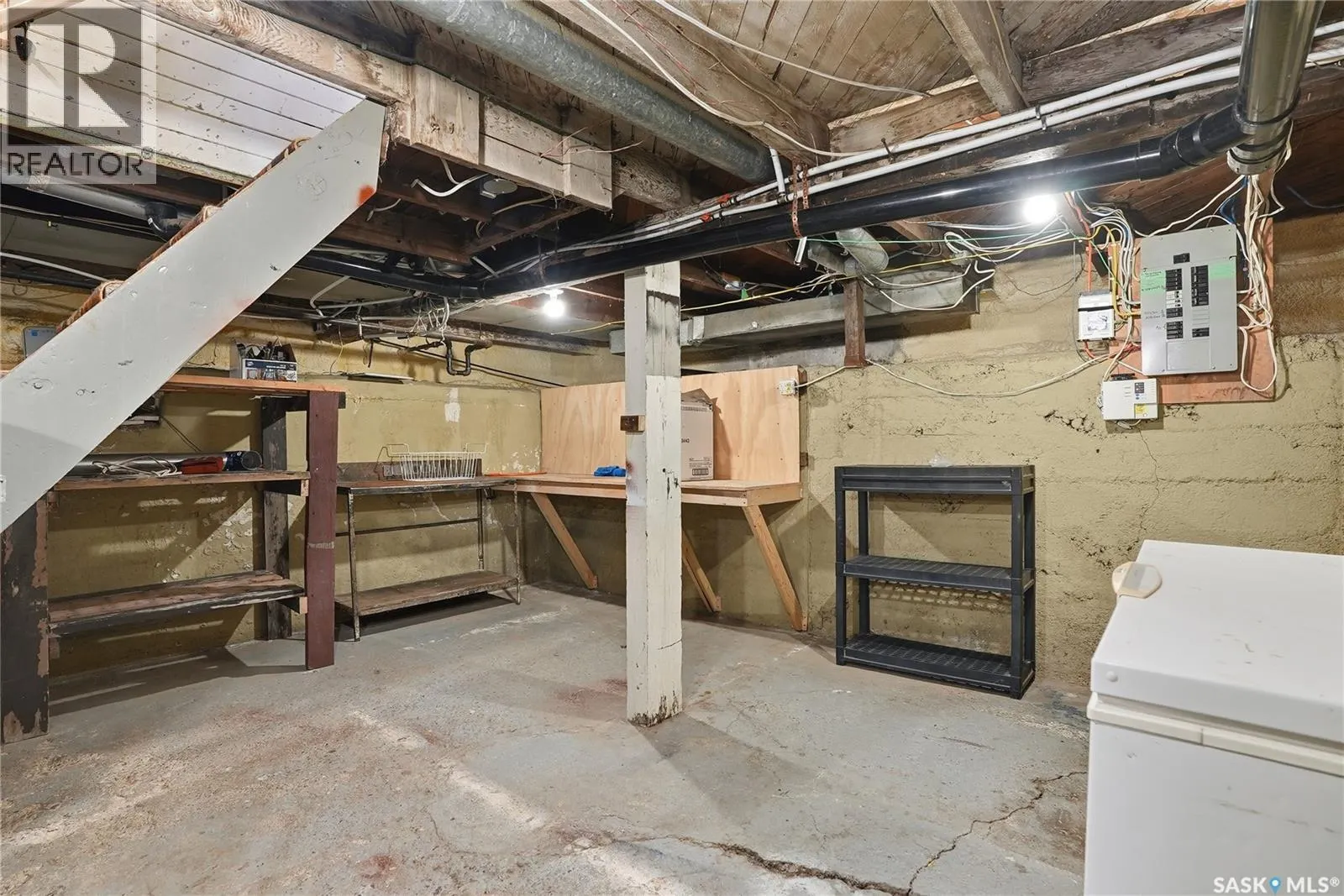 2023 20th STREET W