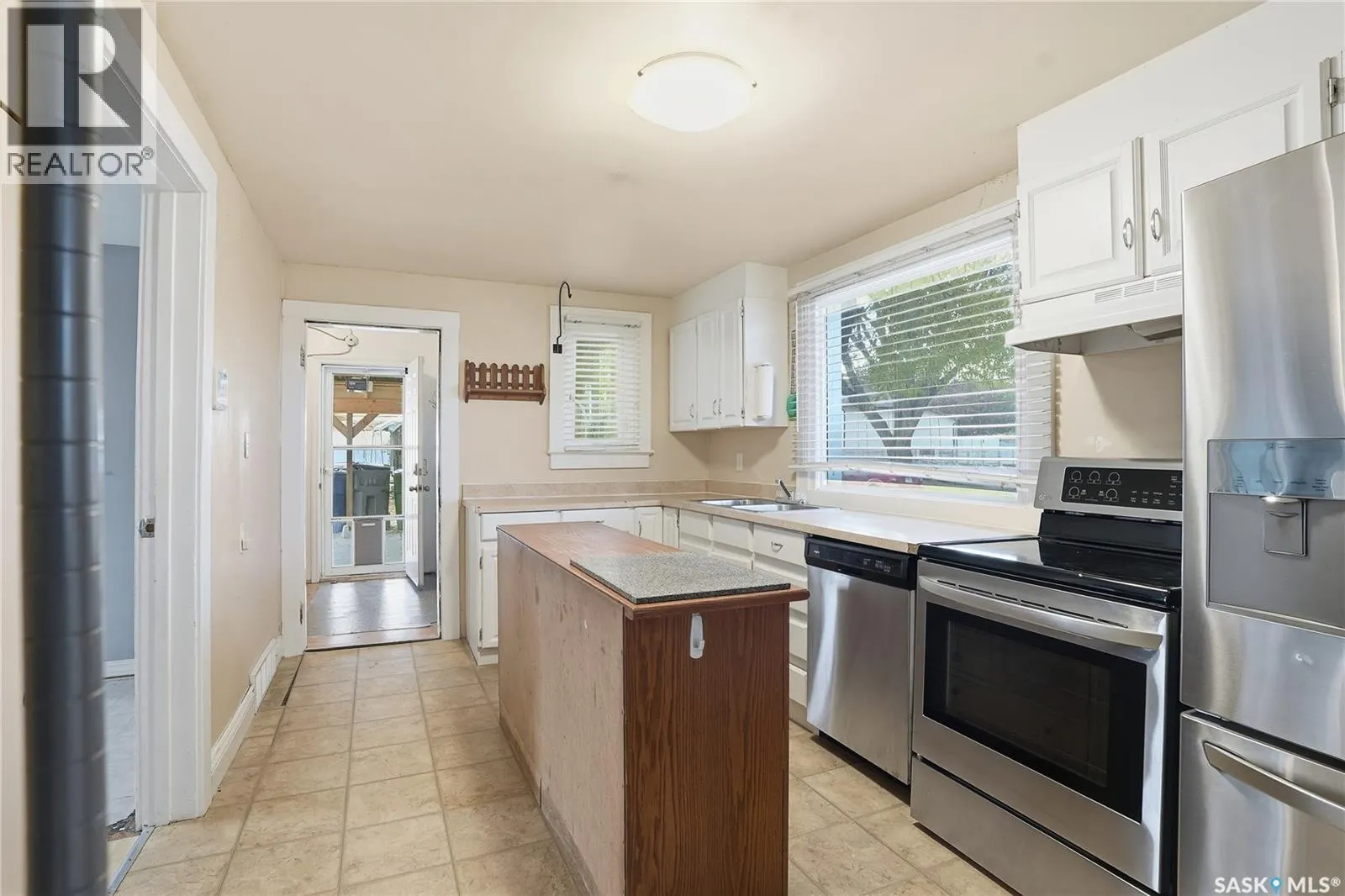 2023 20th STREET W