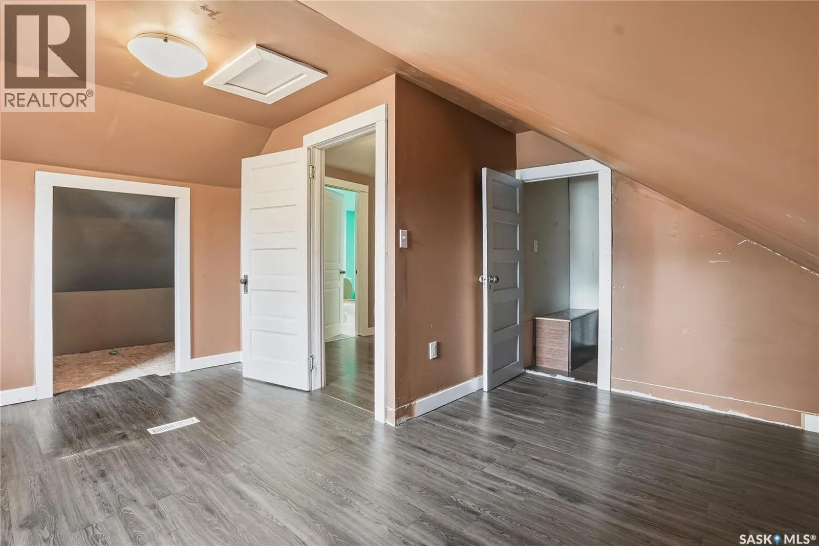 2023 20th STREET W