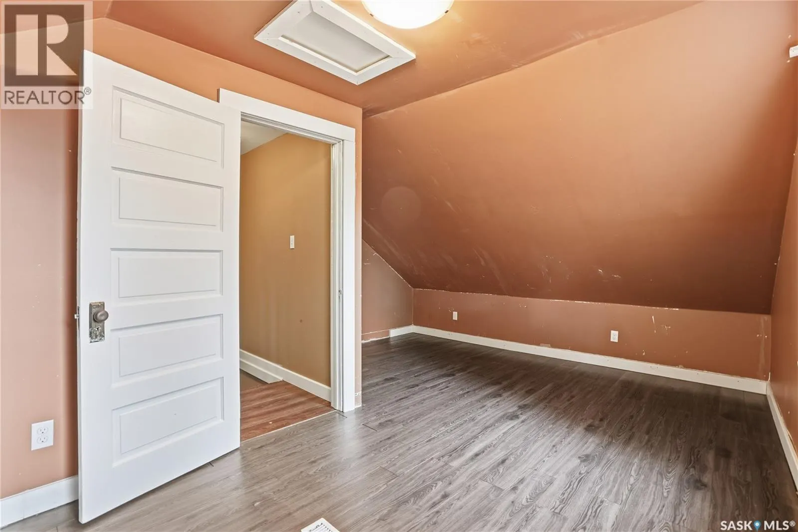 2023 20th STREET W