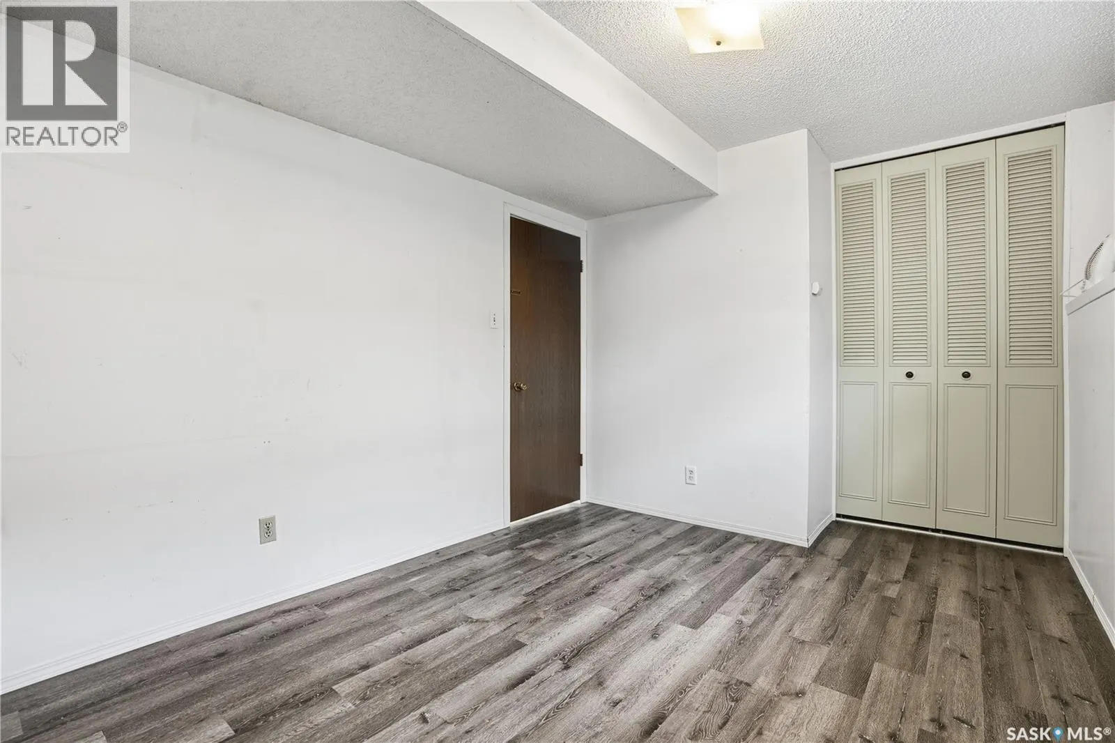7 University Park DRIVE