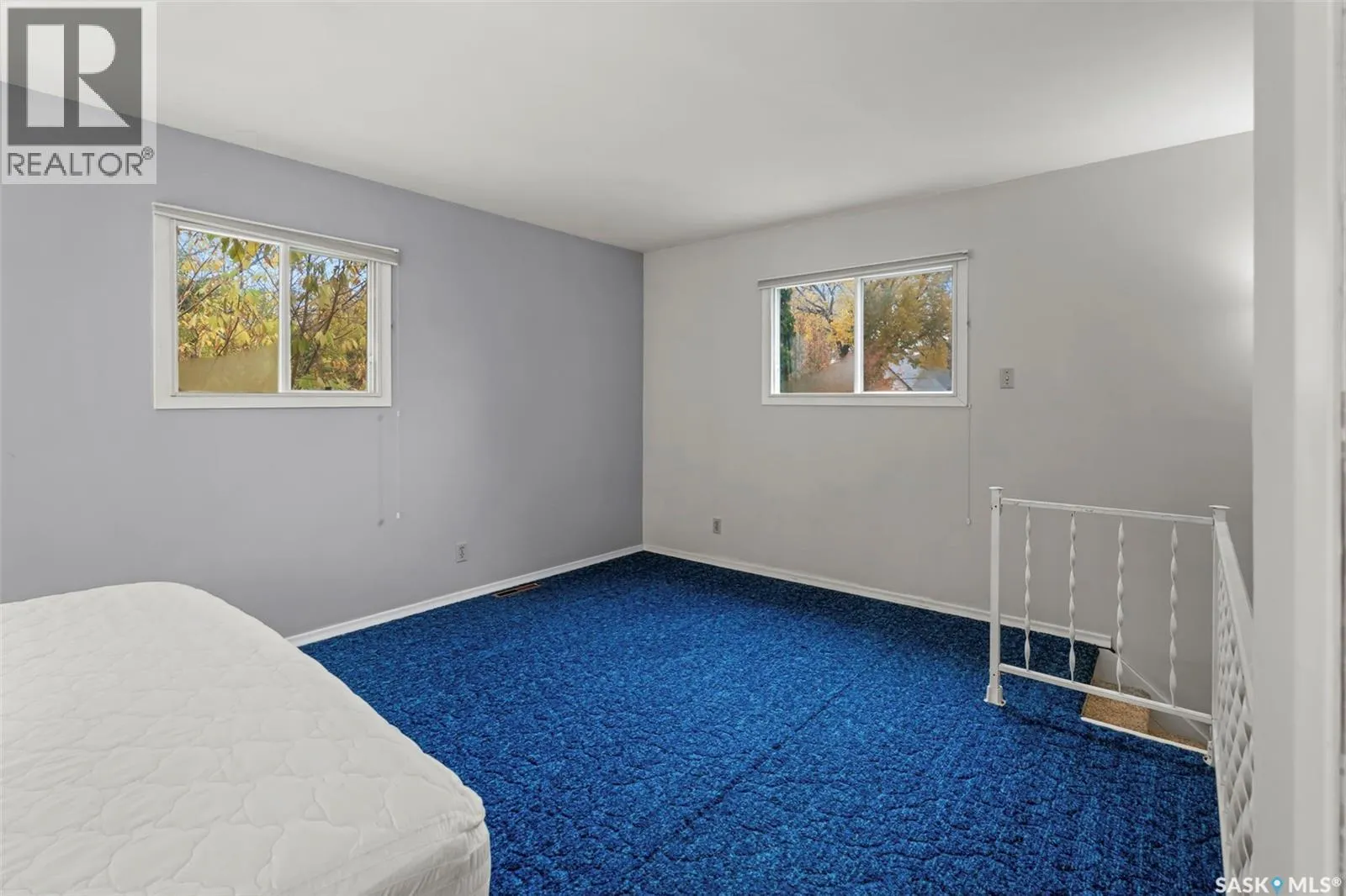 131 6th STREET E