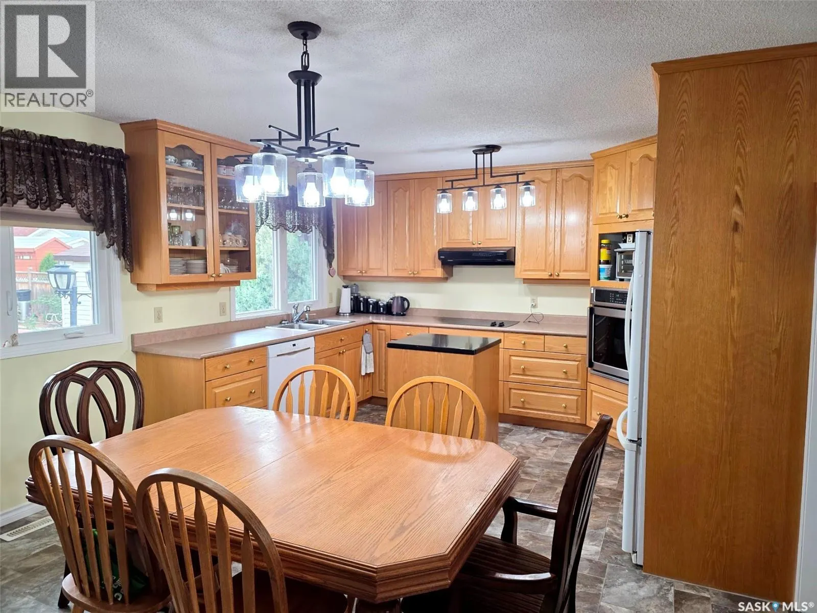 18 Tufts CRESCENT