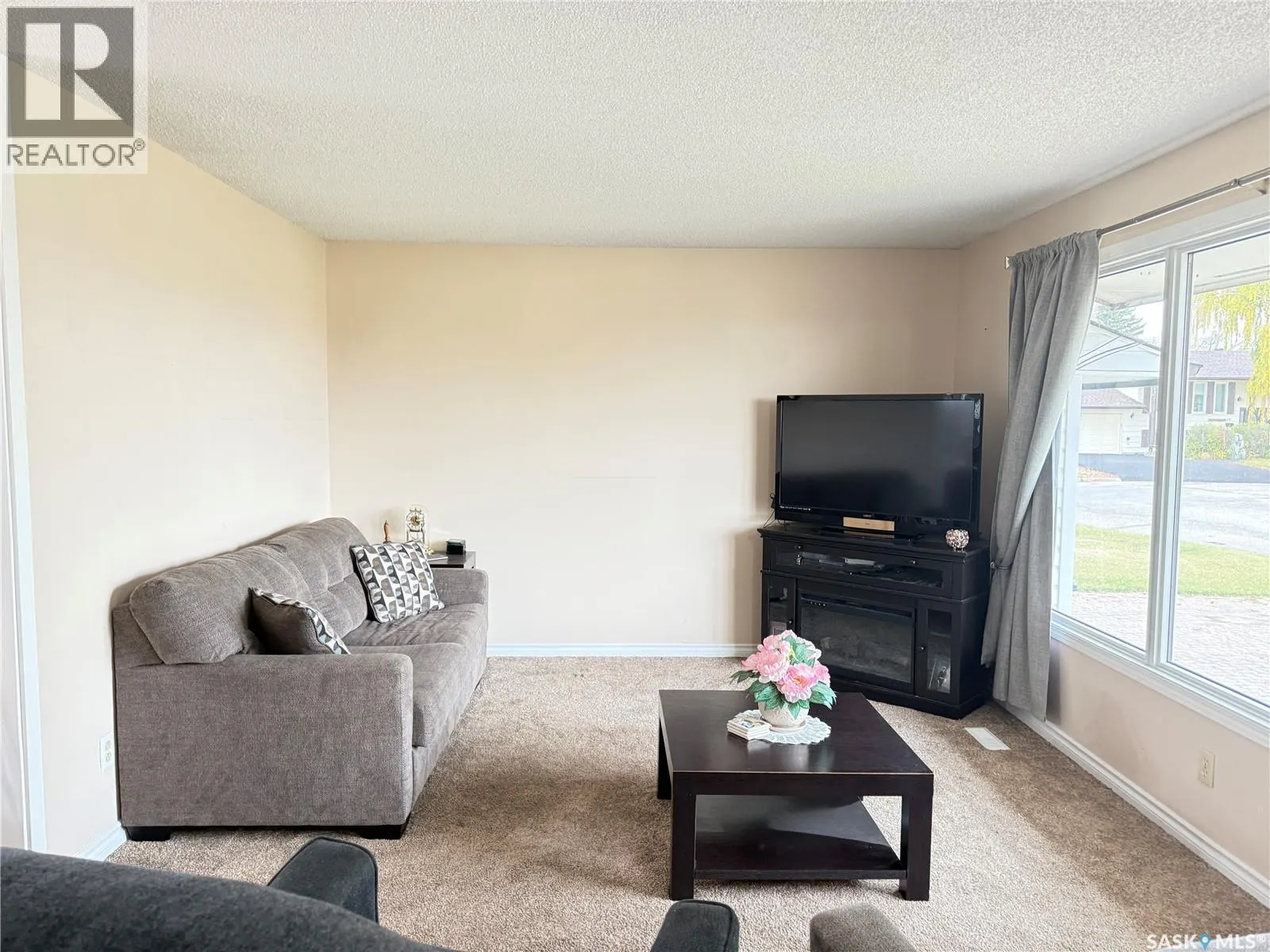 18 Tufts CRESCENT