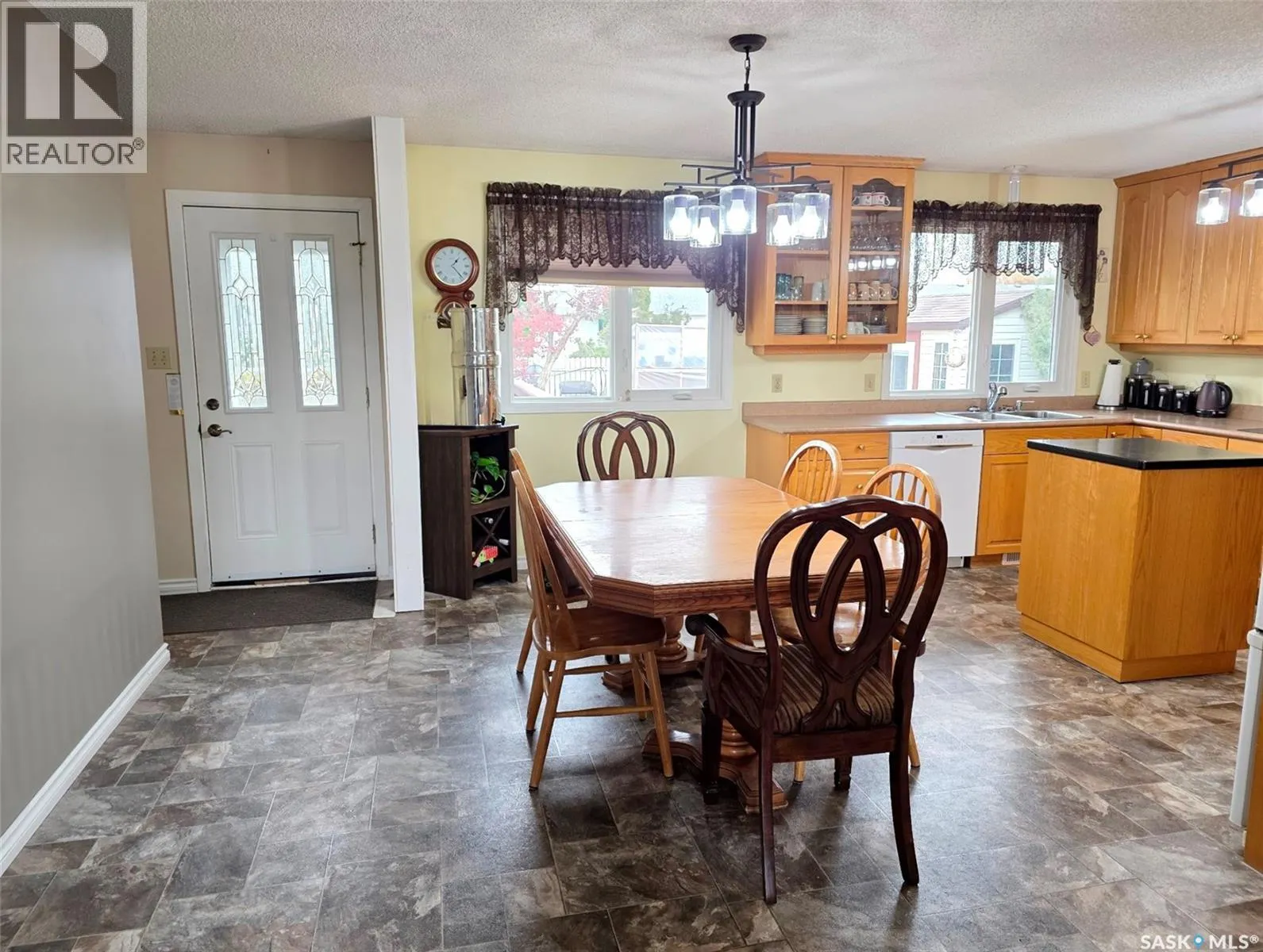 18 Tufts CRESCENT