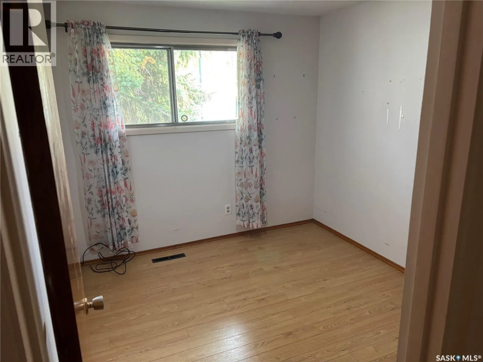 7 Hyde AVENUE