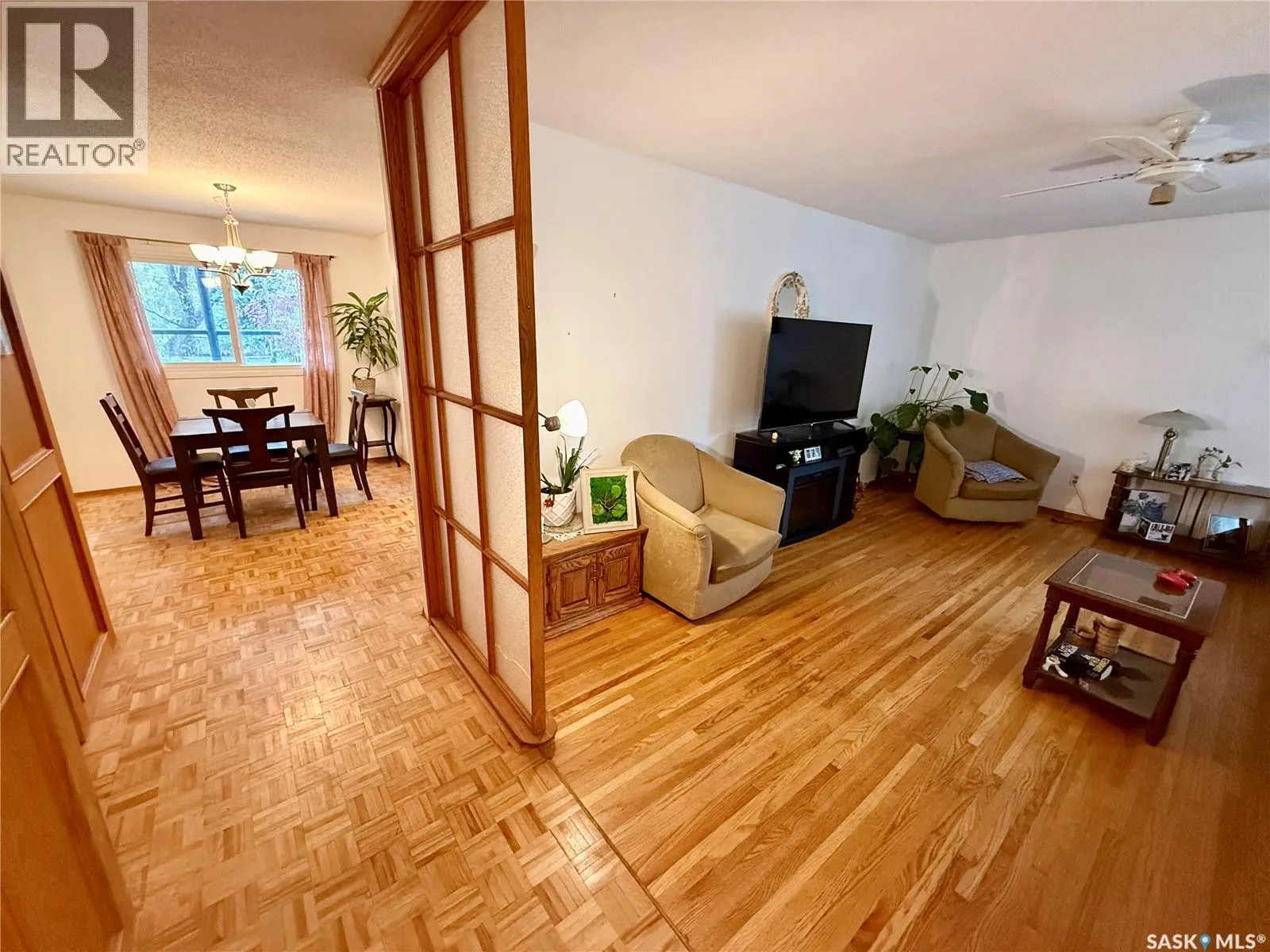 7 Hyde AVENUE