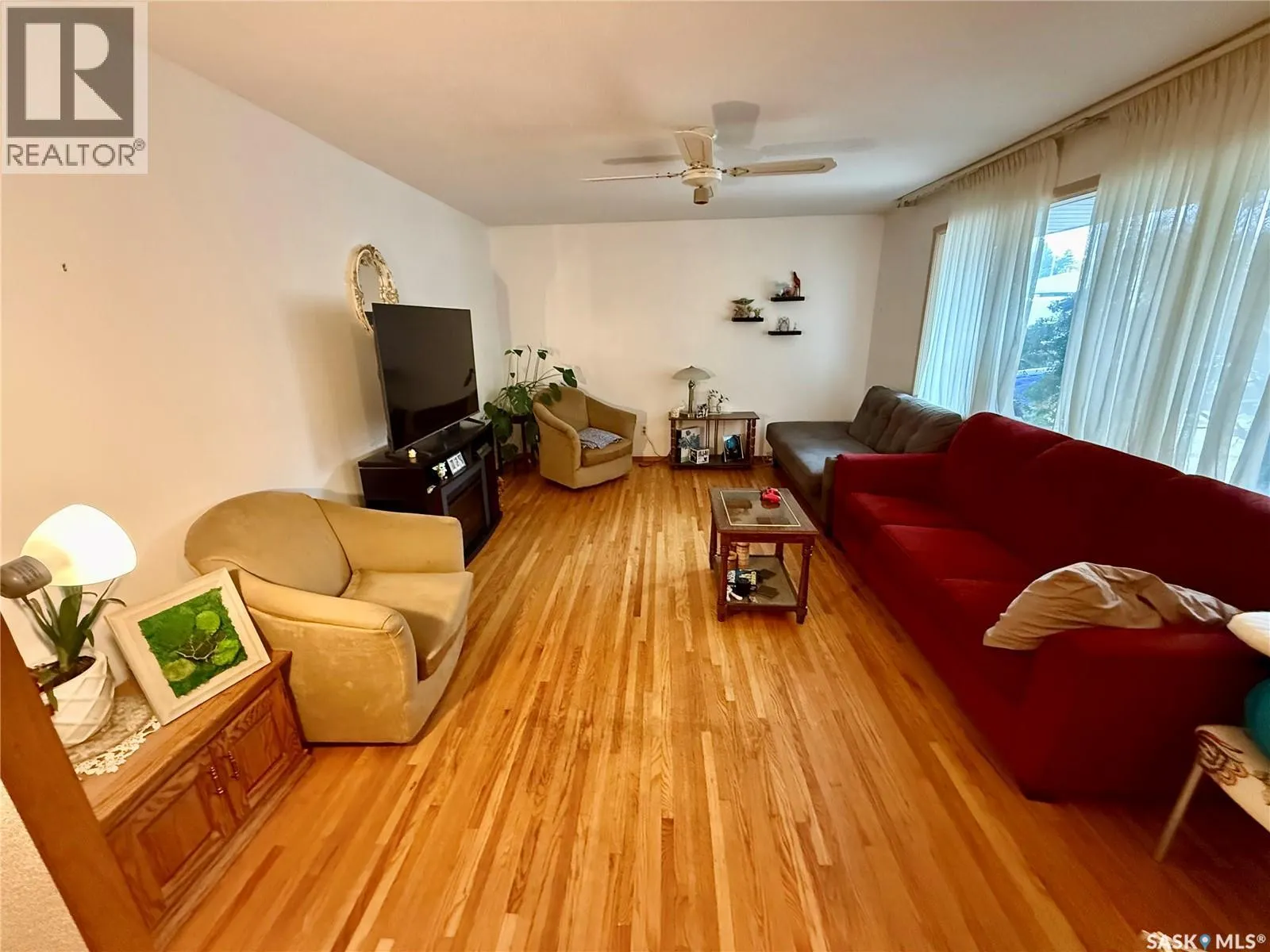 7 Hyde AVENUE