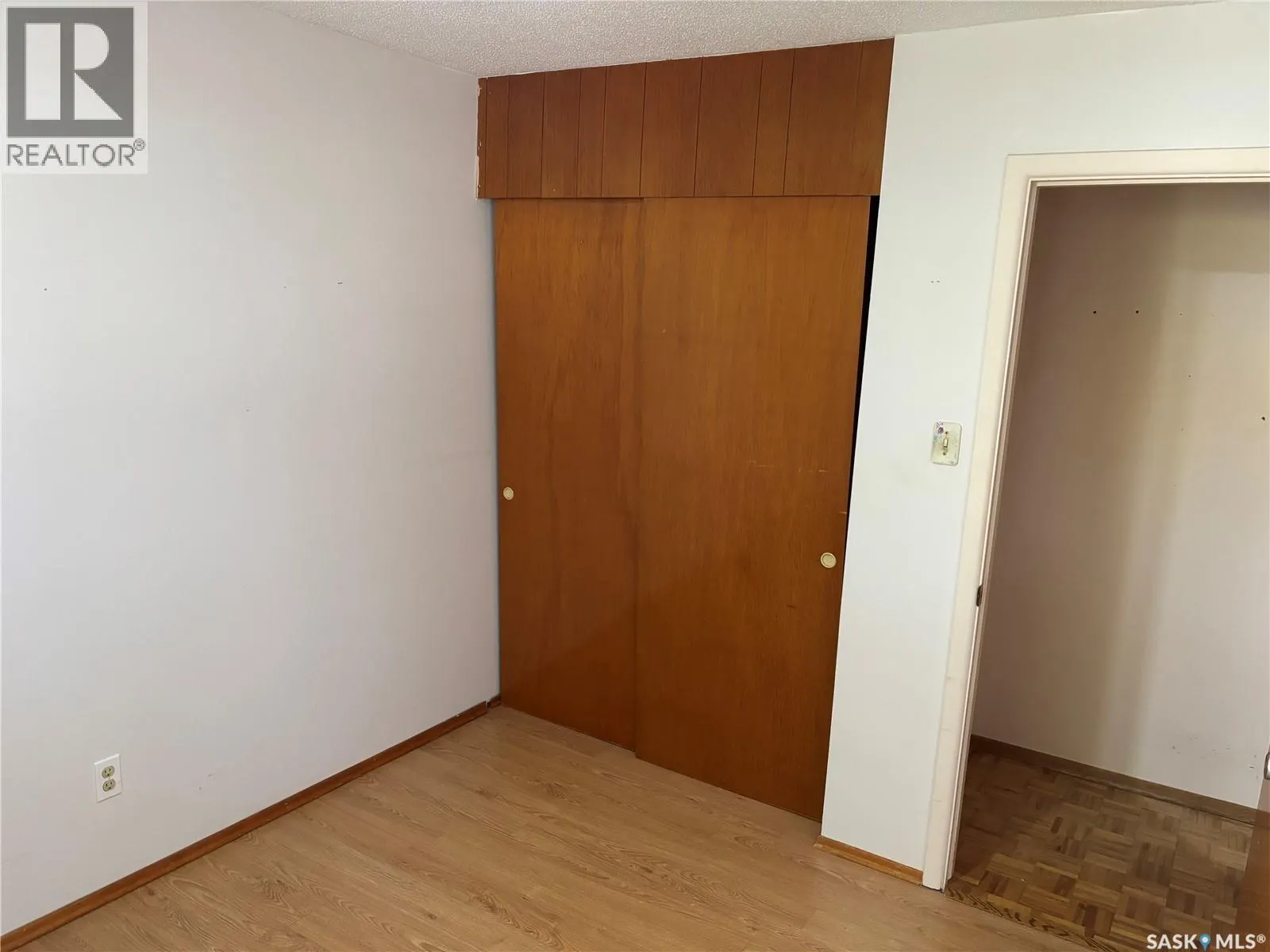 7 Hyde AVENUE
