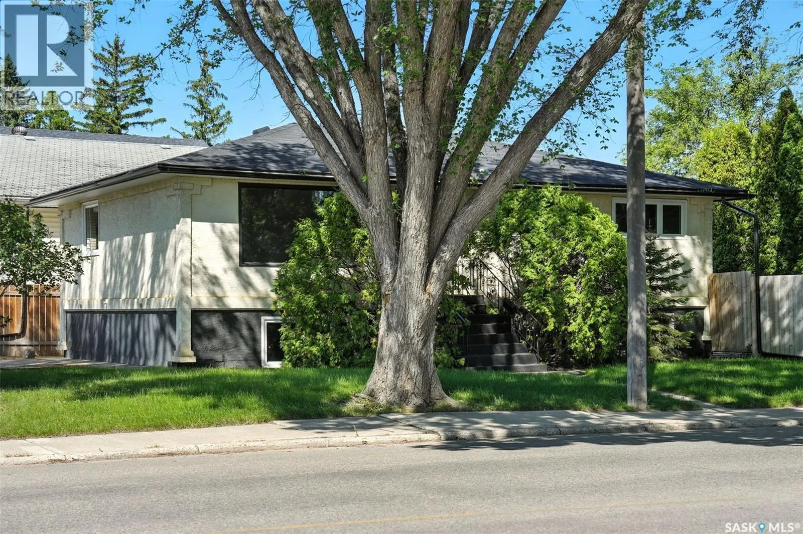 2616 20th STREET W