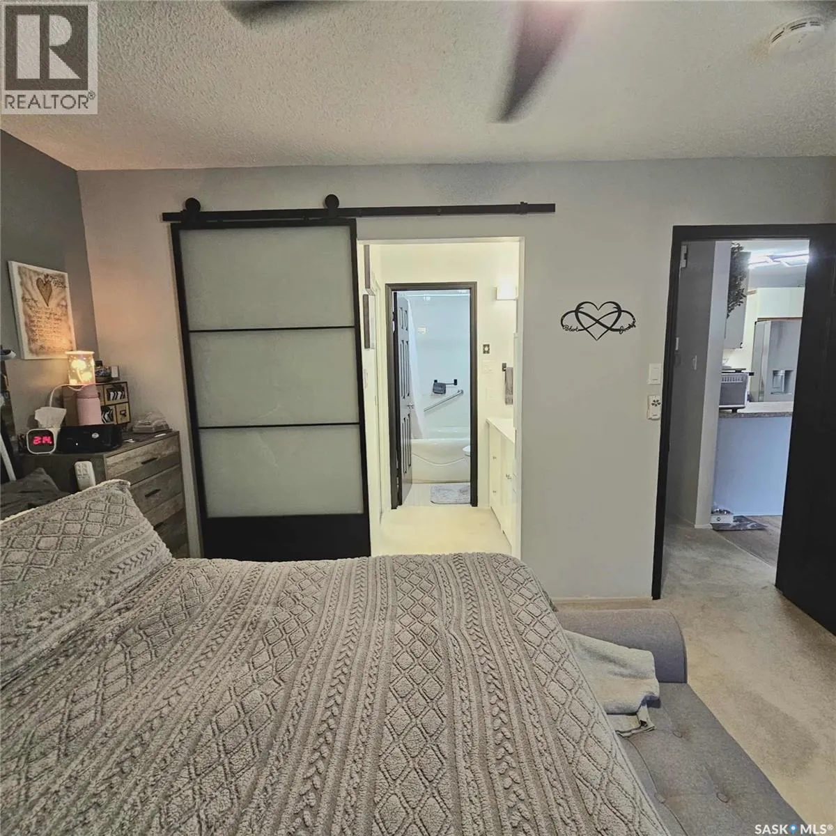 3042 Huntington PLACE