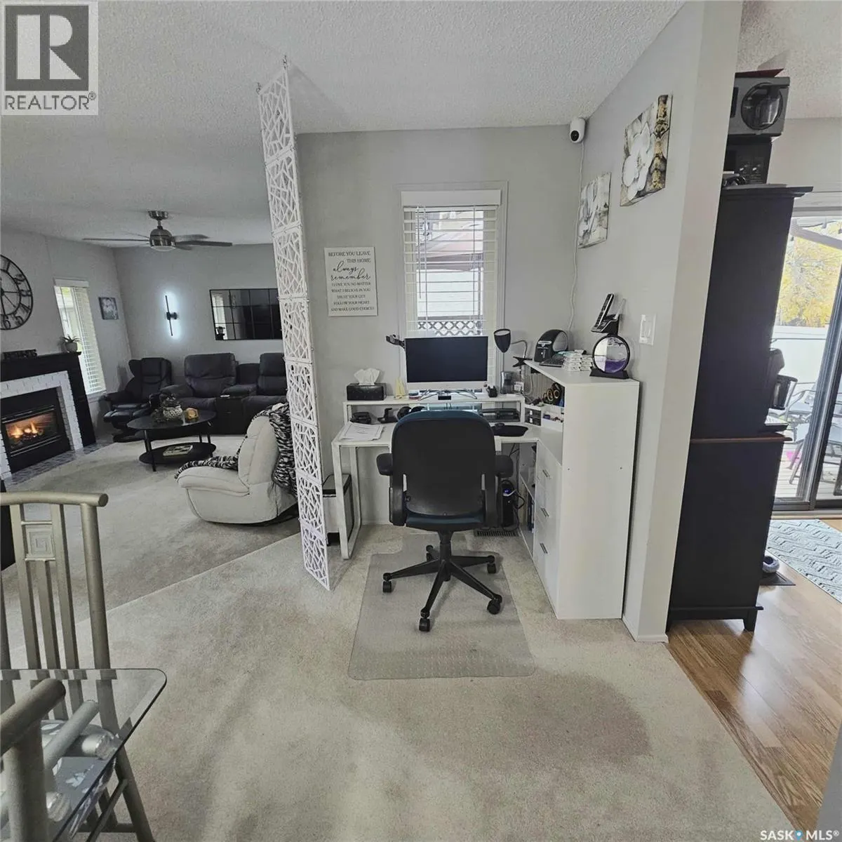 3042 Huntington PLACE