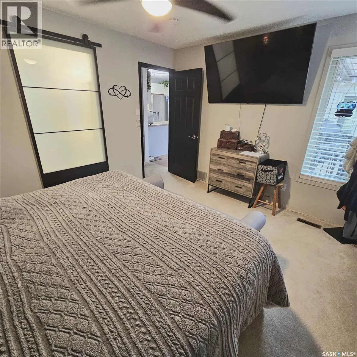 3042 Huntington PLACE