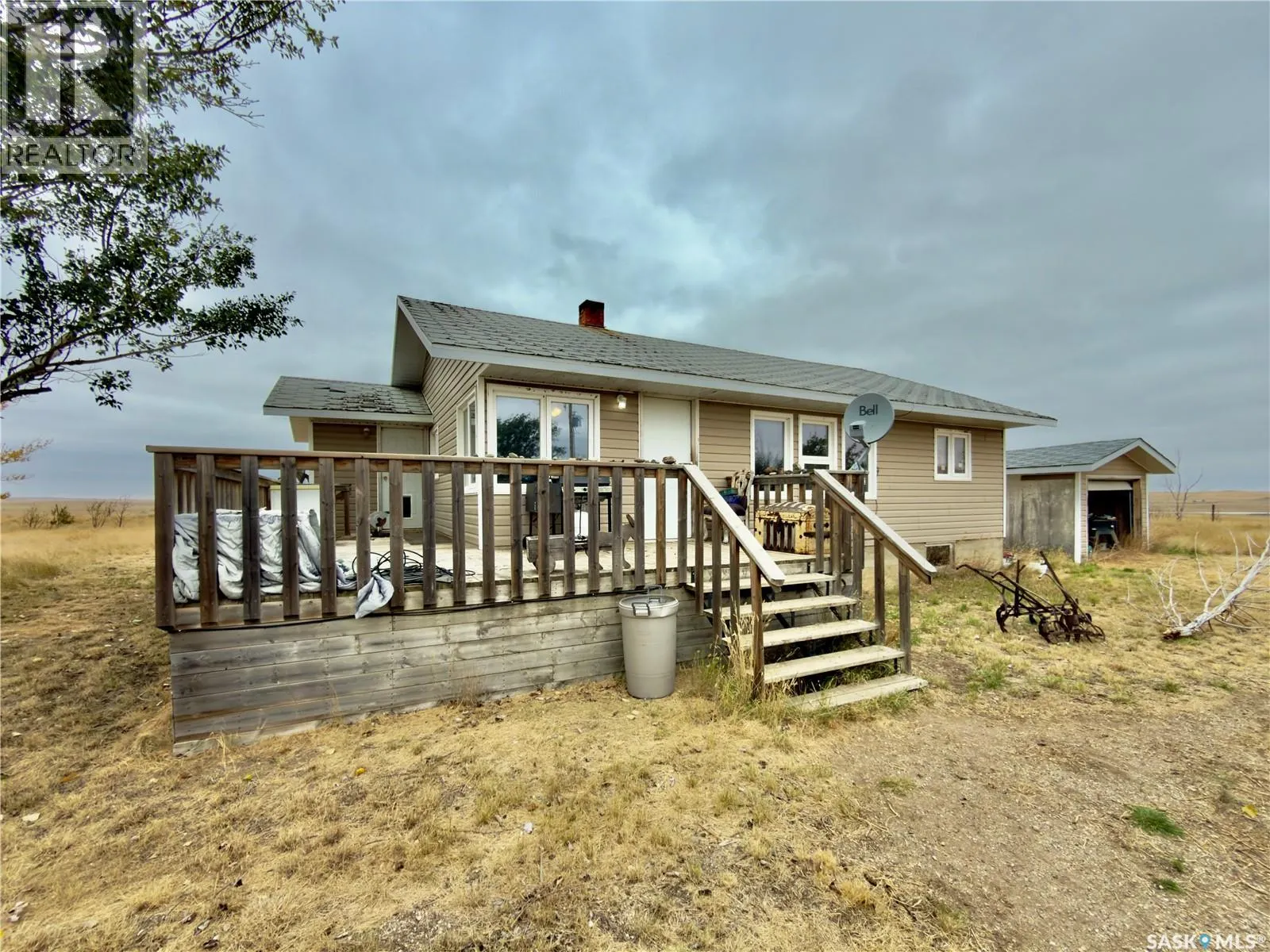 Gull Lake Acreage - Sutherland