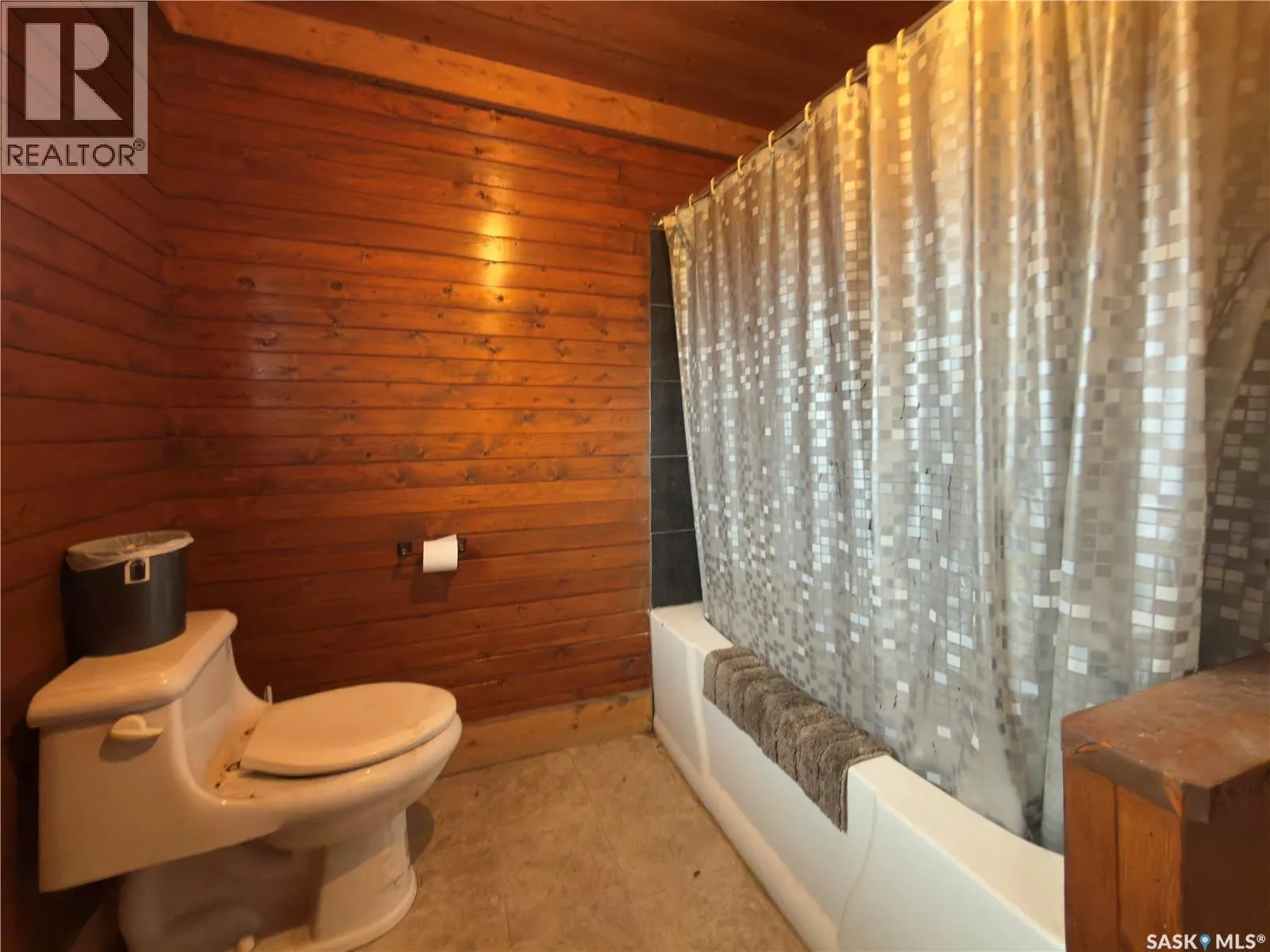 Gull Lake Acreage - Sutherland