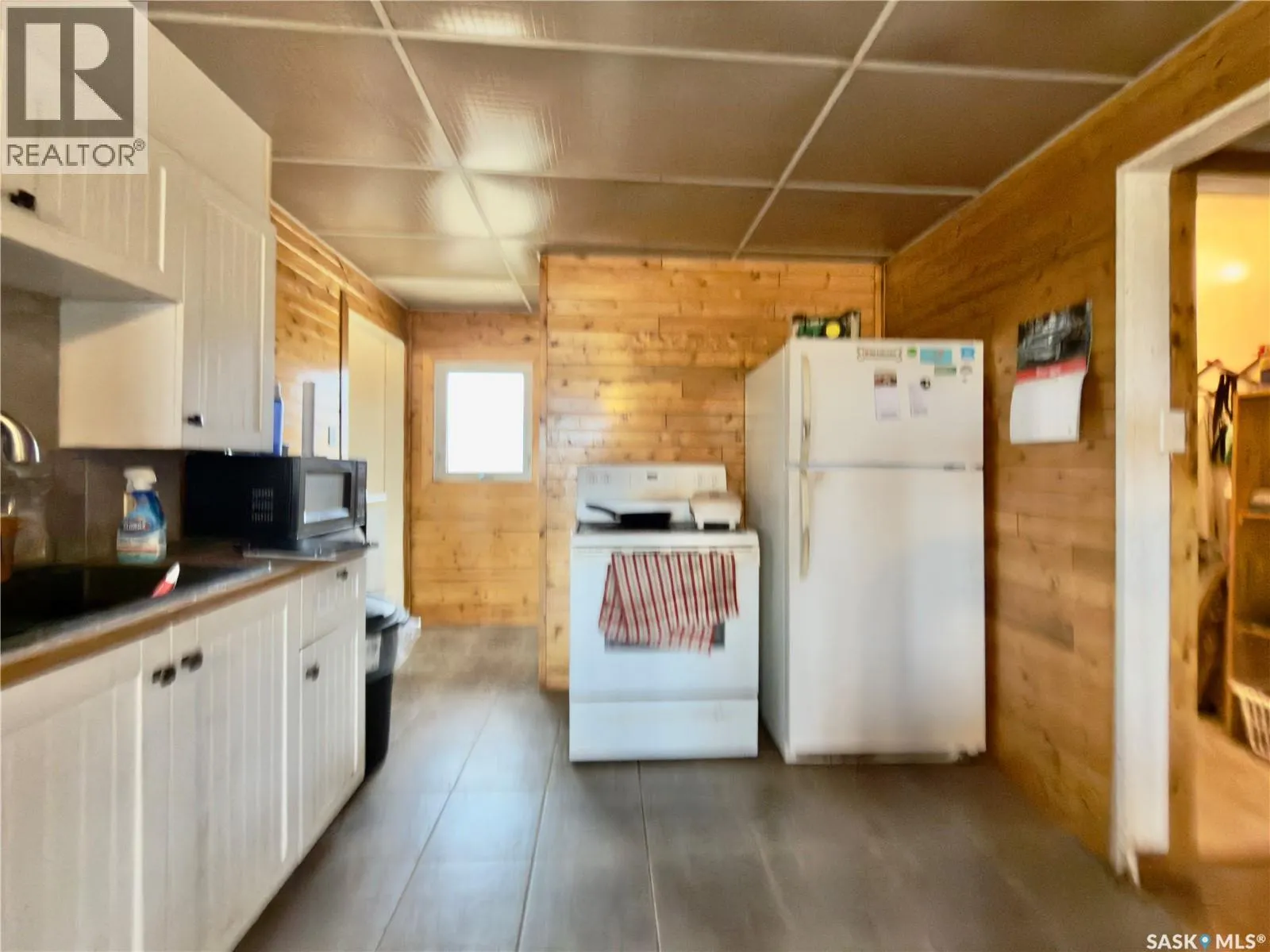 Gull Lake Acreage - Sutherland