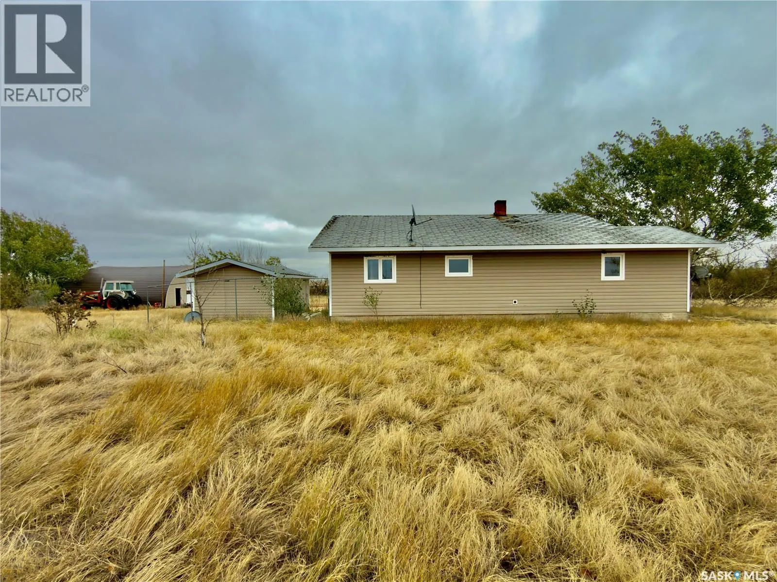 Gull Lake Acreage - Sutherland