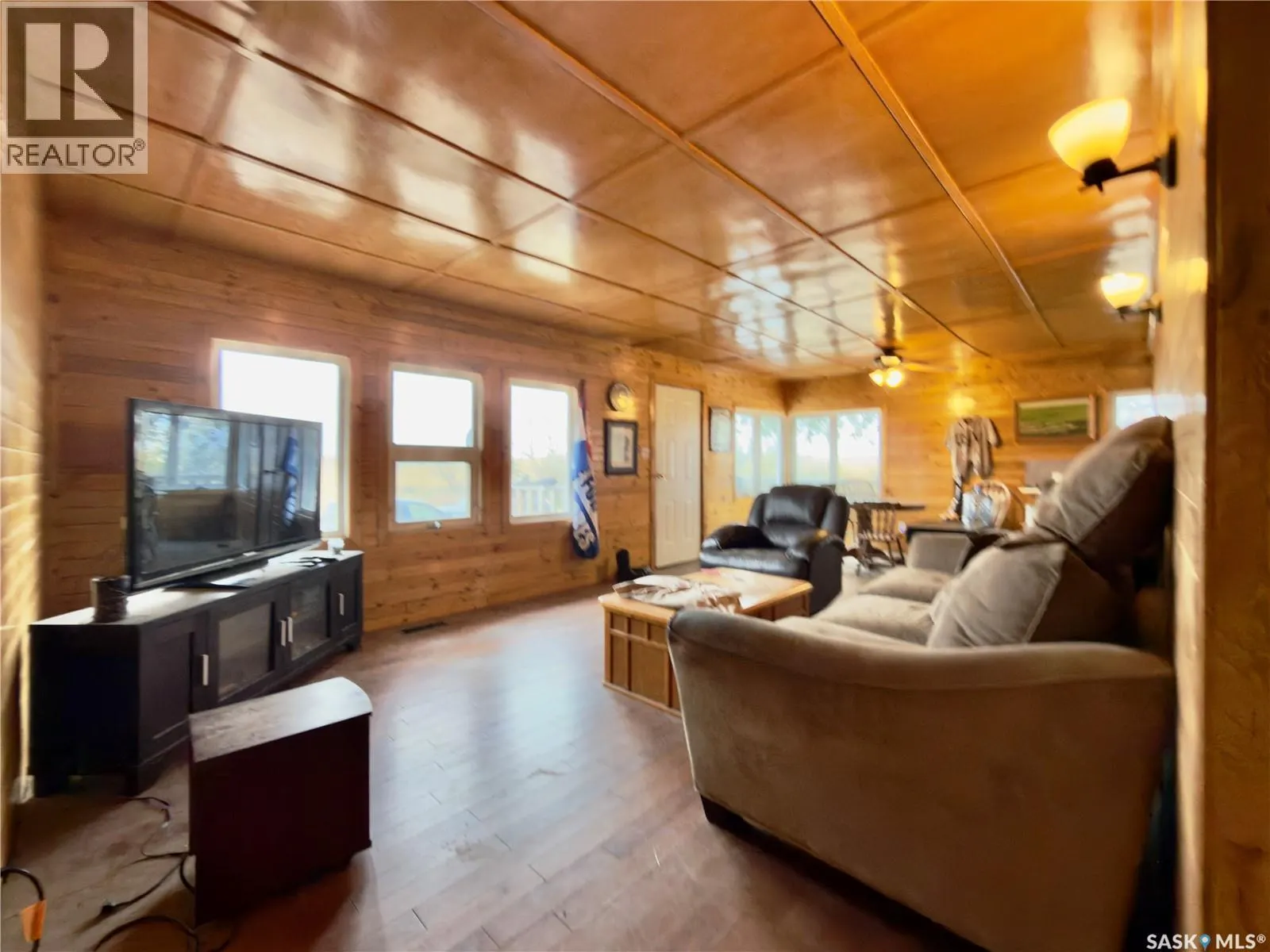 Gull Lake Acreage - Sutherland