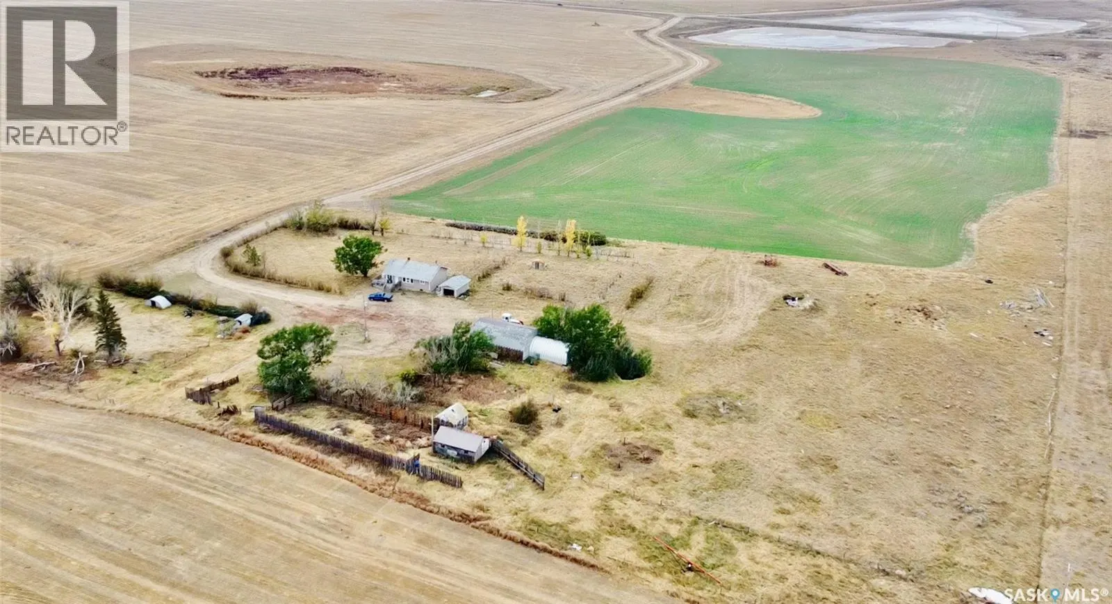 Gull Lake Acreage - Sutherland