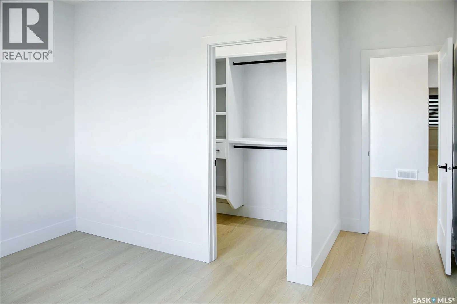 462 Nazarali MANOR