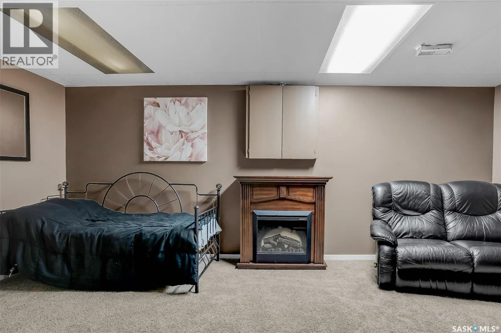 36 215 Pinehouse DRIVE