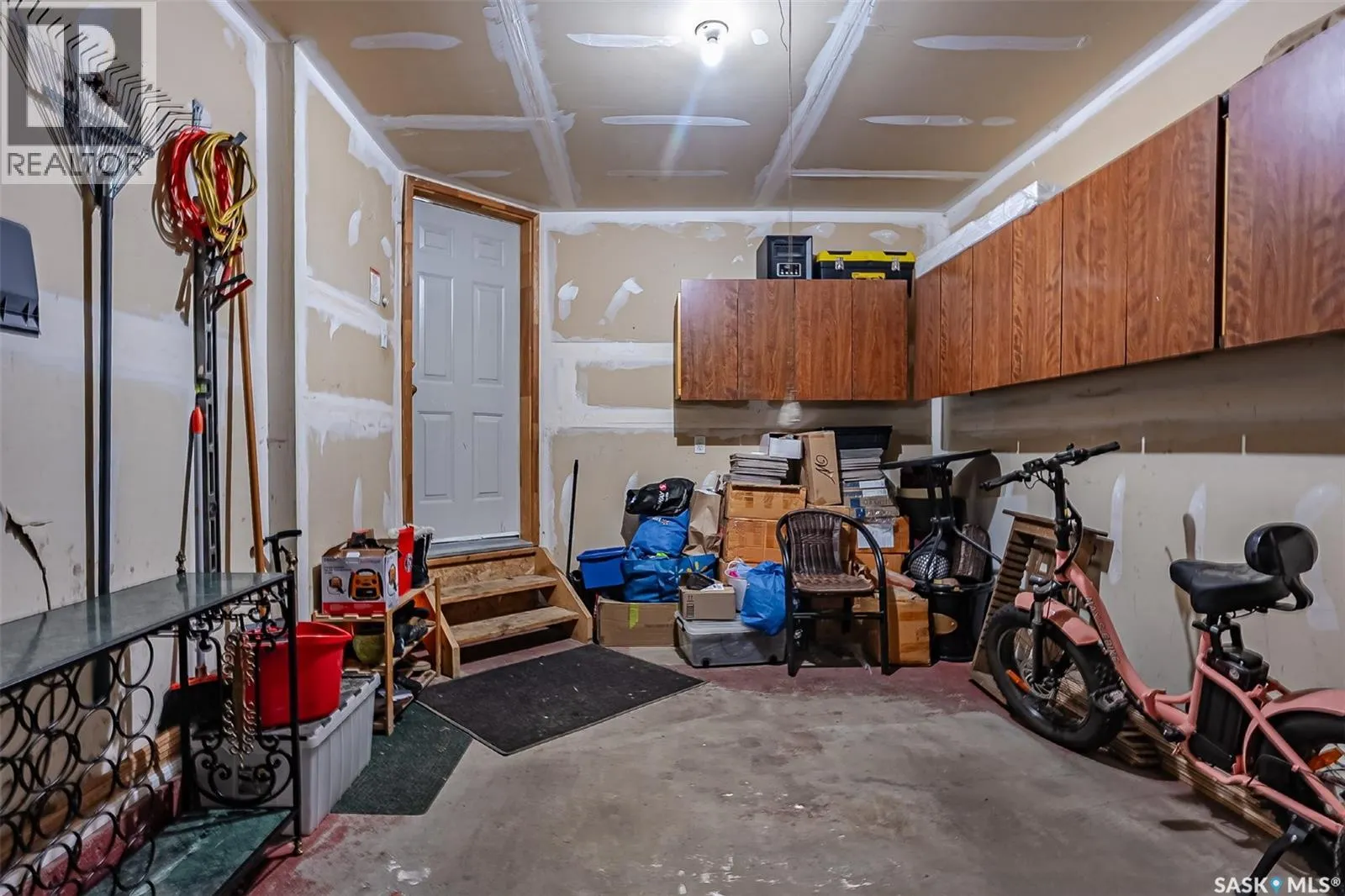 36 215 Pinehouse DRIVE