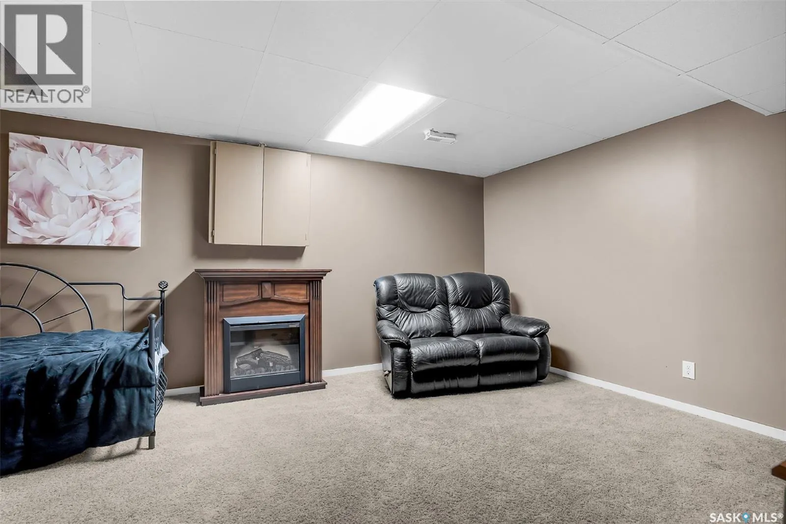 36 215 Pinehouse DRIVE