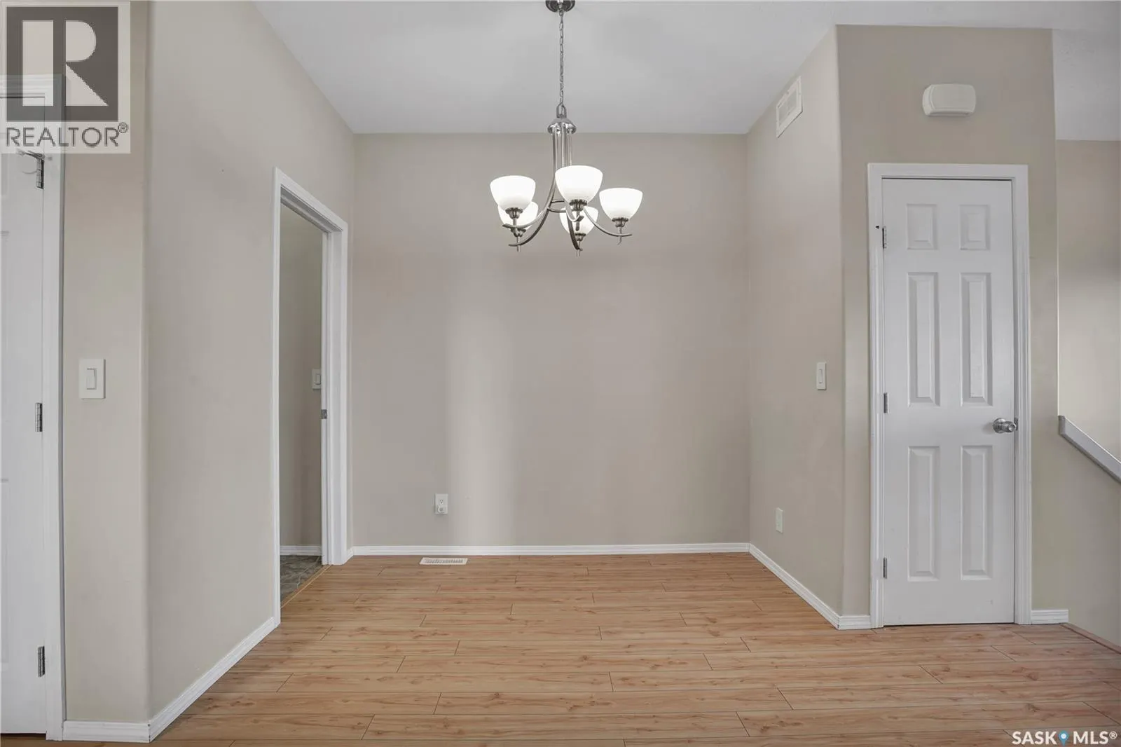 116 Guenther CRESCENT