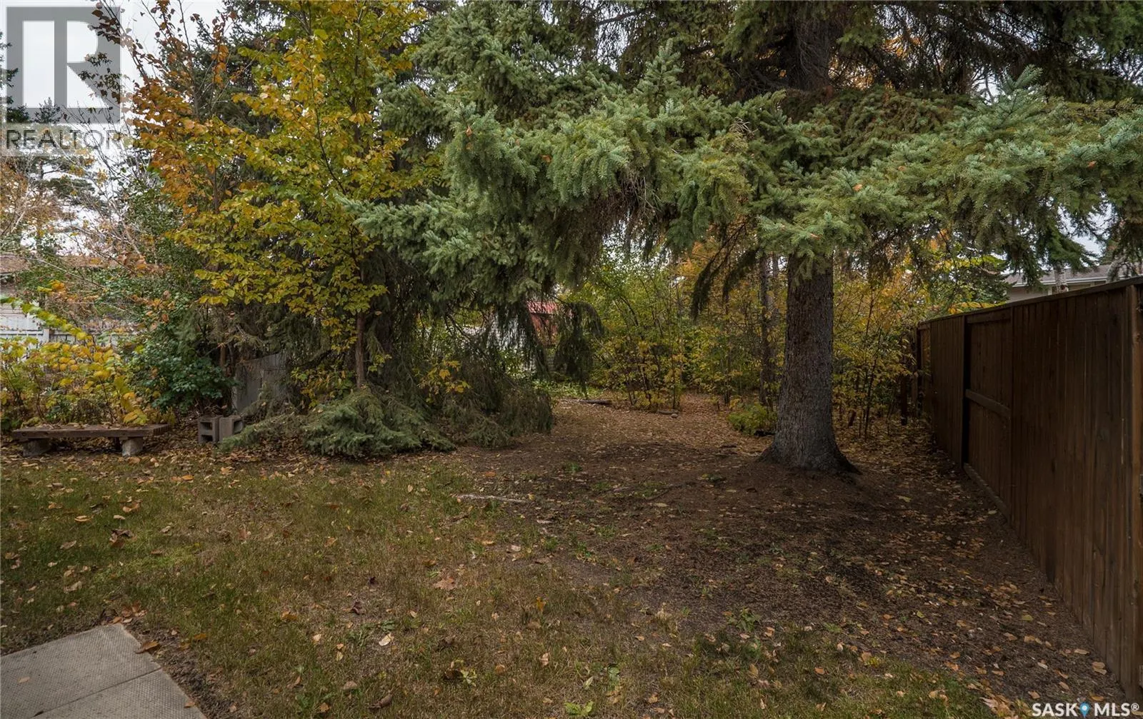 434 Birch CRESCENT