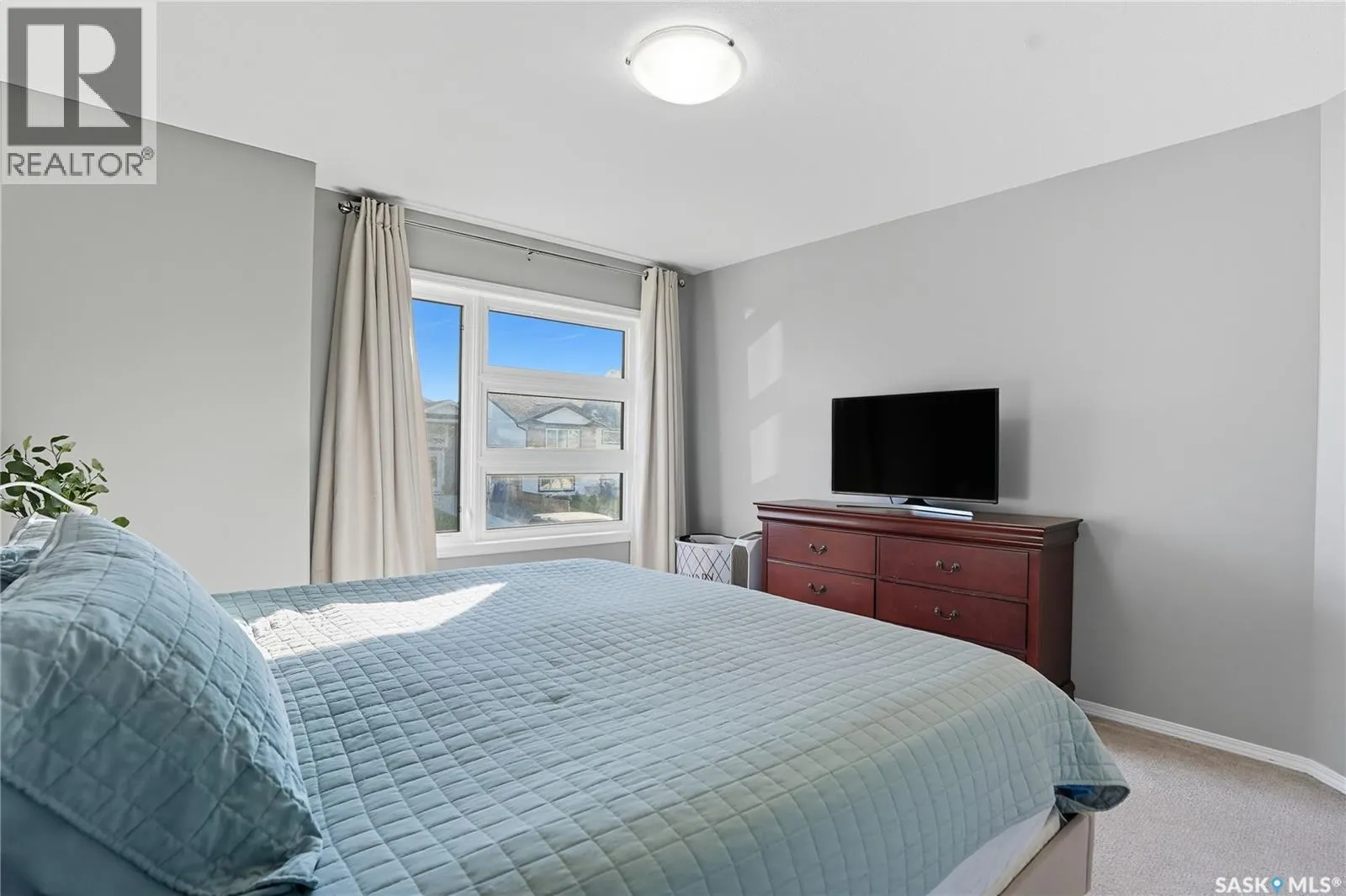 108 Reddekopp CRESCENT