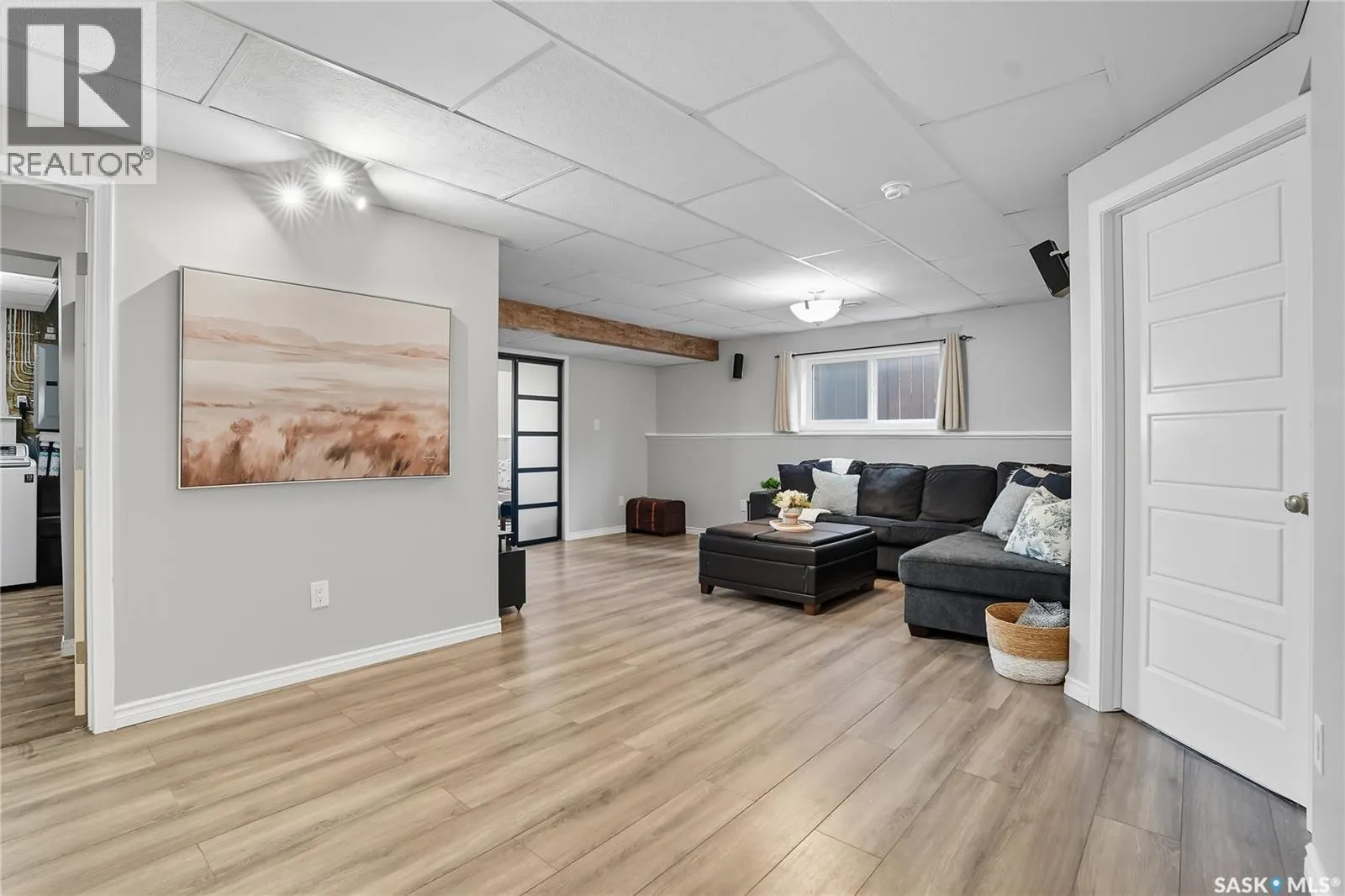 108 Reddekopp CRESCENT