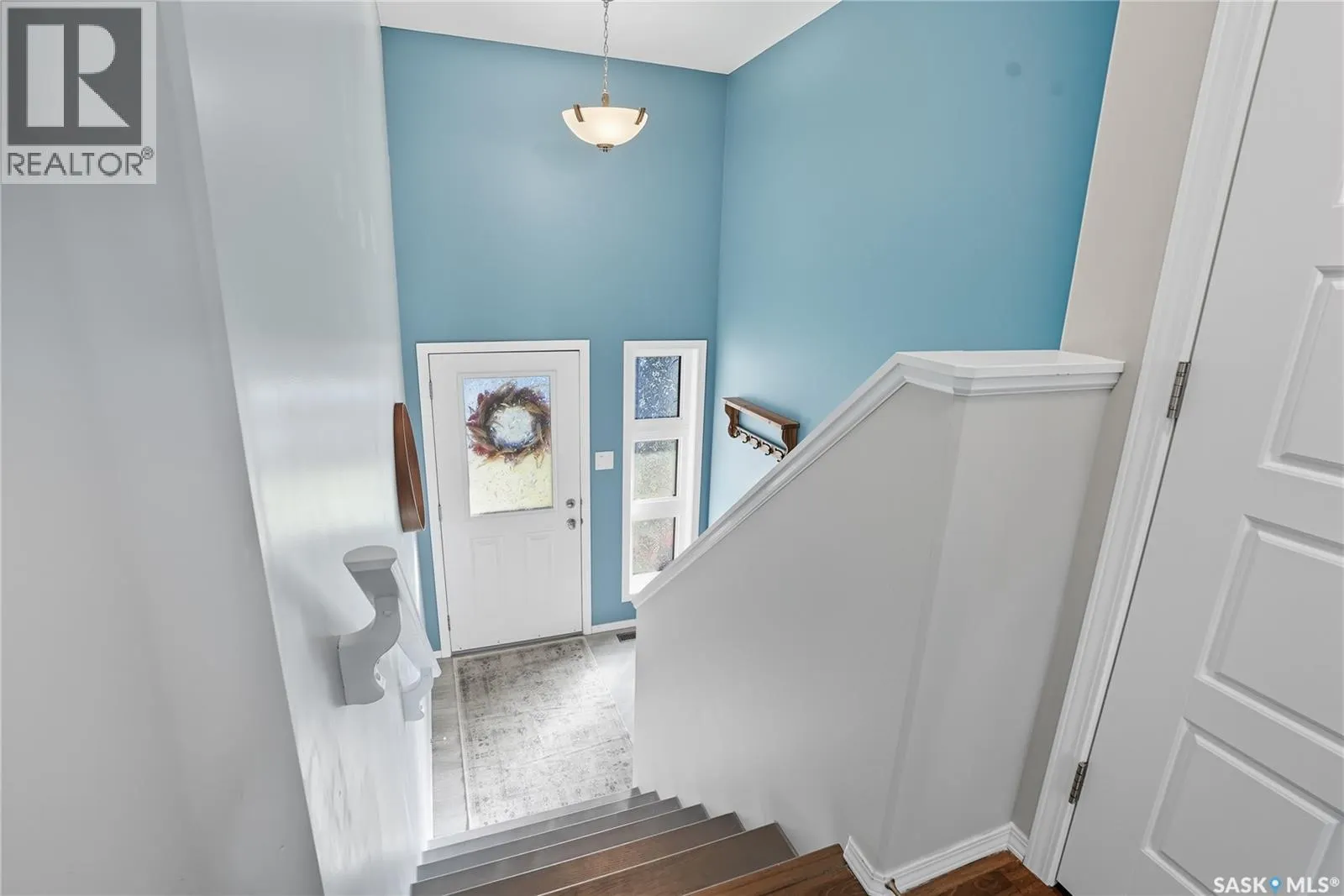 108 Reddekopp CRESCENT