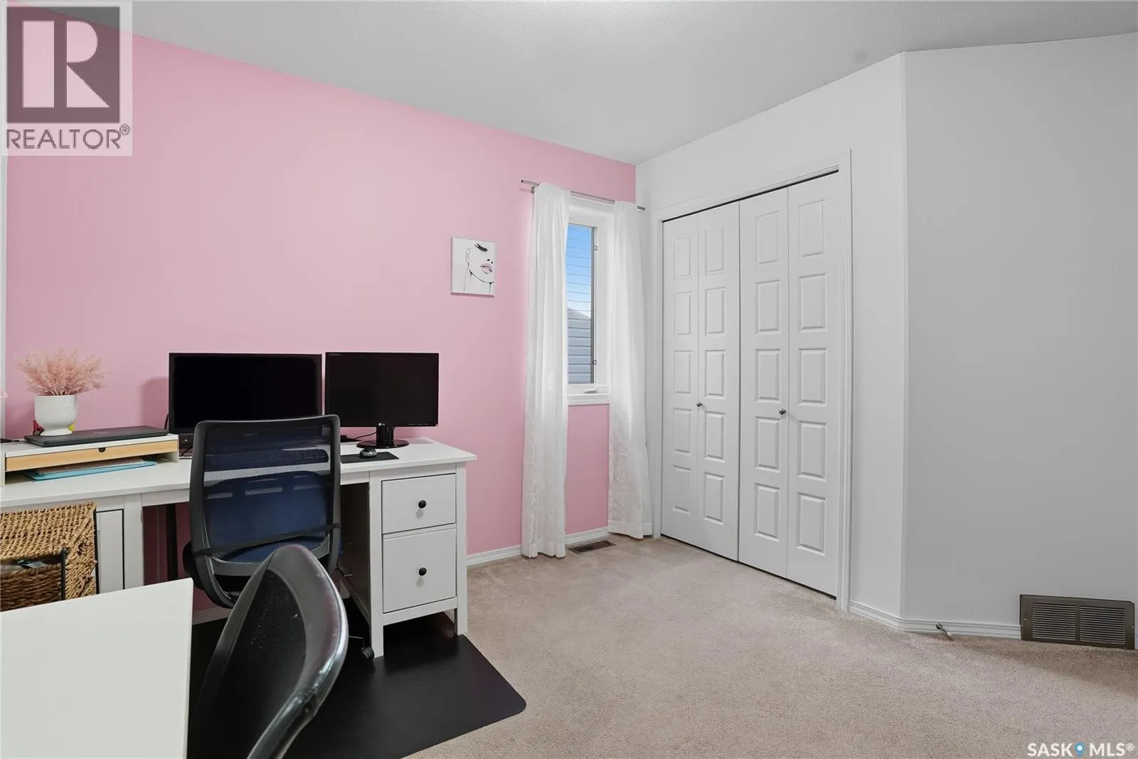 108 Reddekopp CRESCENT