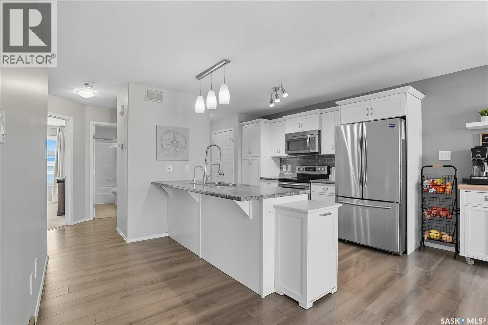 108 Reddekopp CRESCENT
