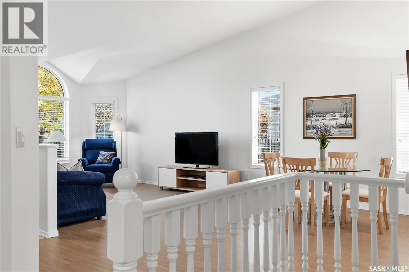 9 927 Heritage VIEW
