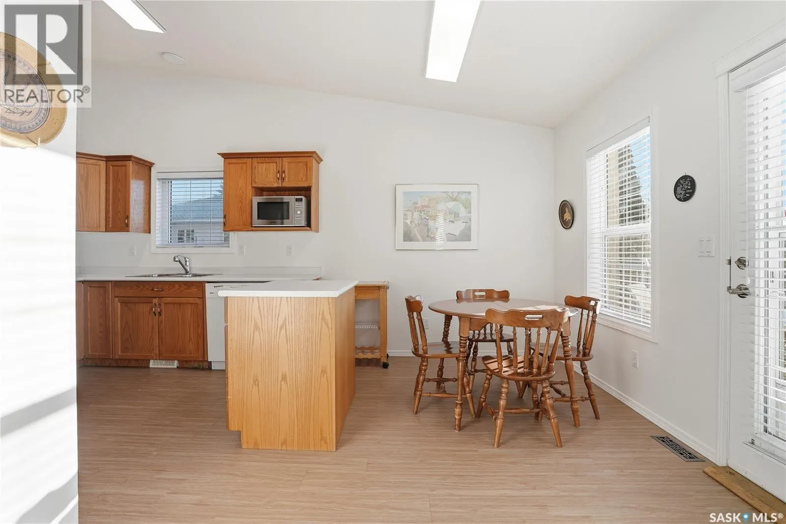 9 927 Heritage VIEW
