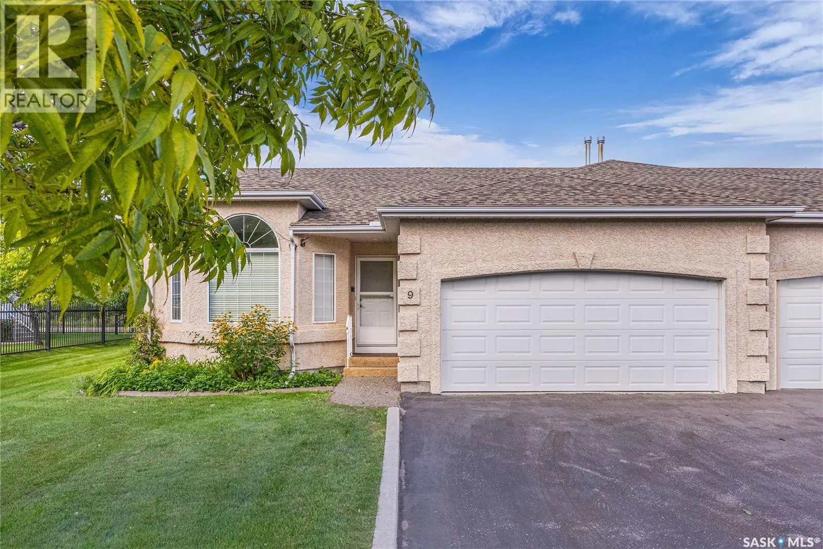 9 927 Heritage VIEW