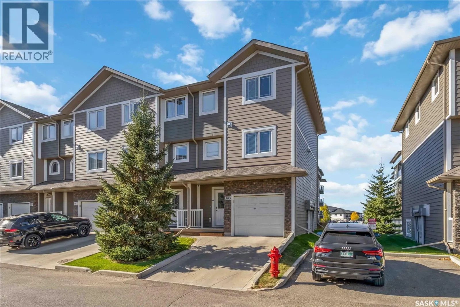 505 212 Willis CRESCENT
