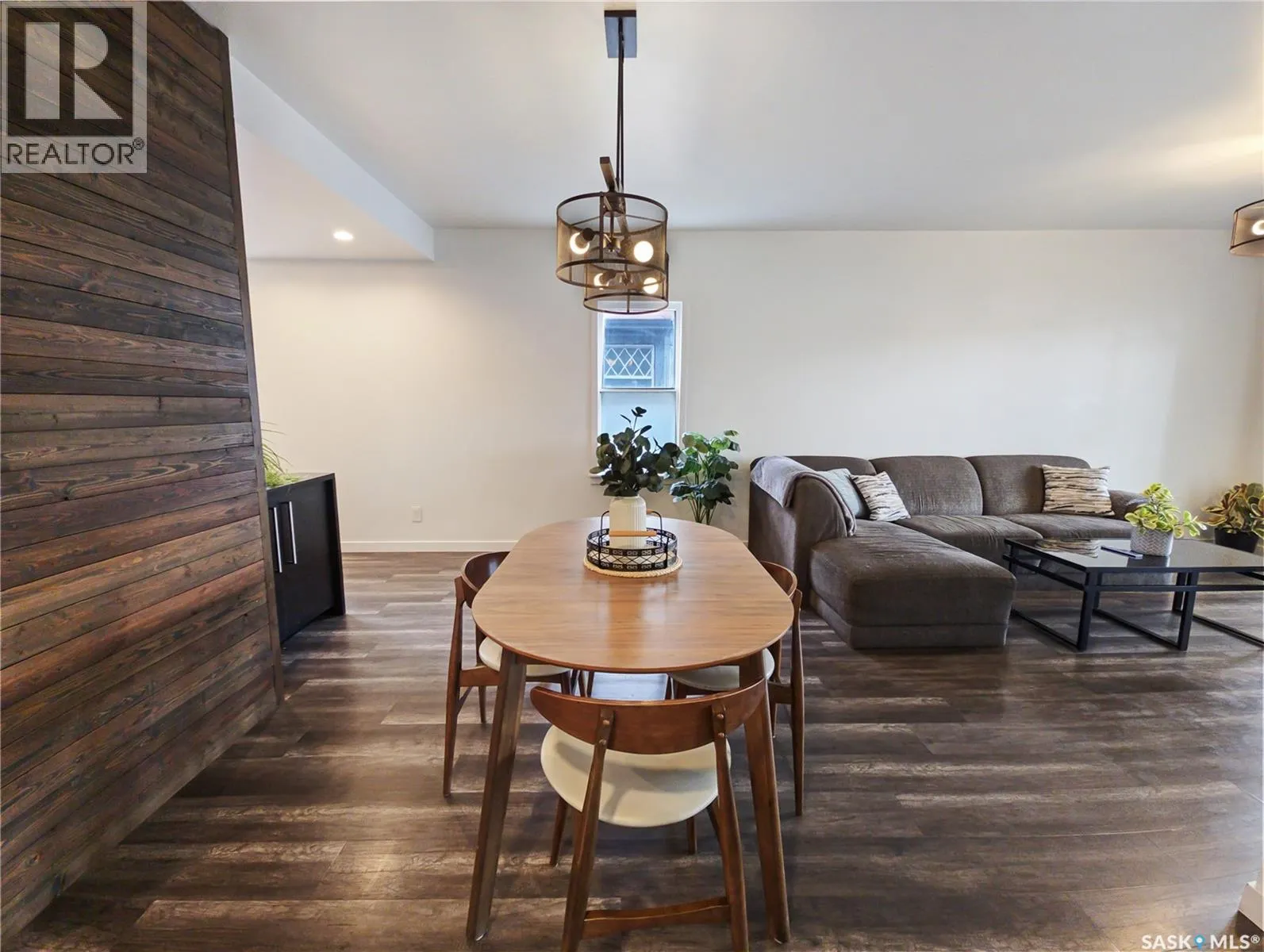 227 H AVENUE S