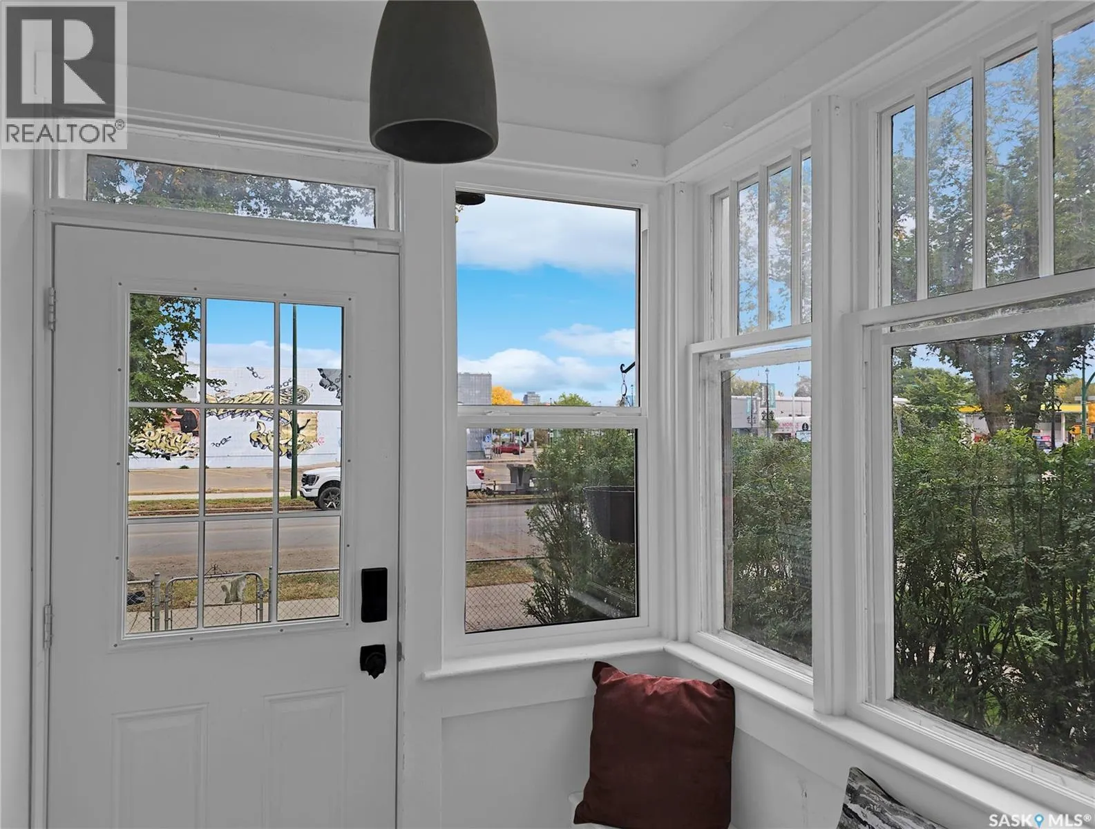 227 H AVENUE S