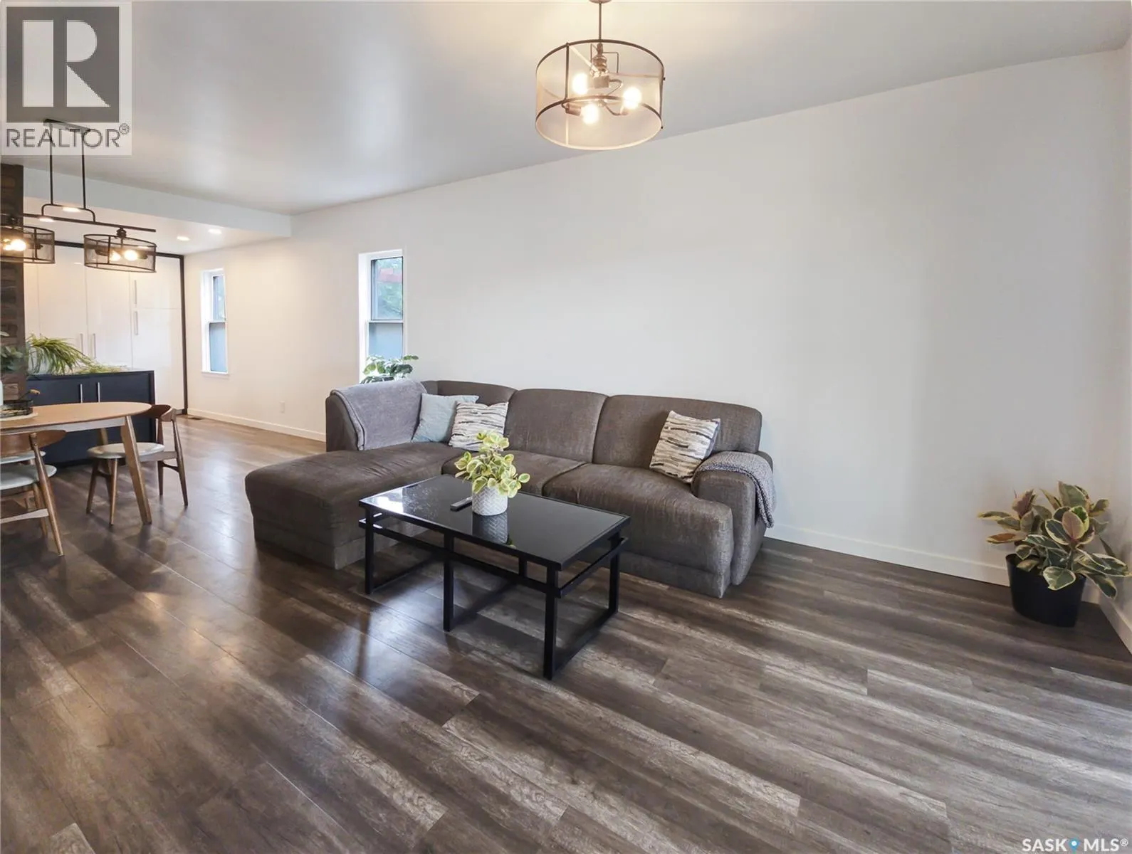 227 H AVENUE S