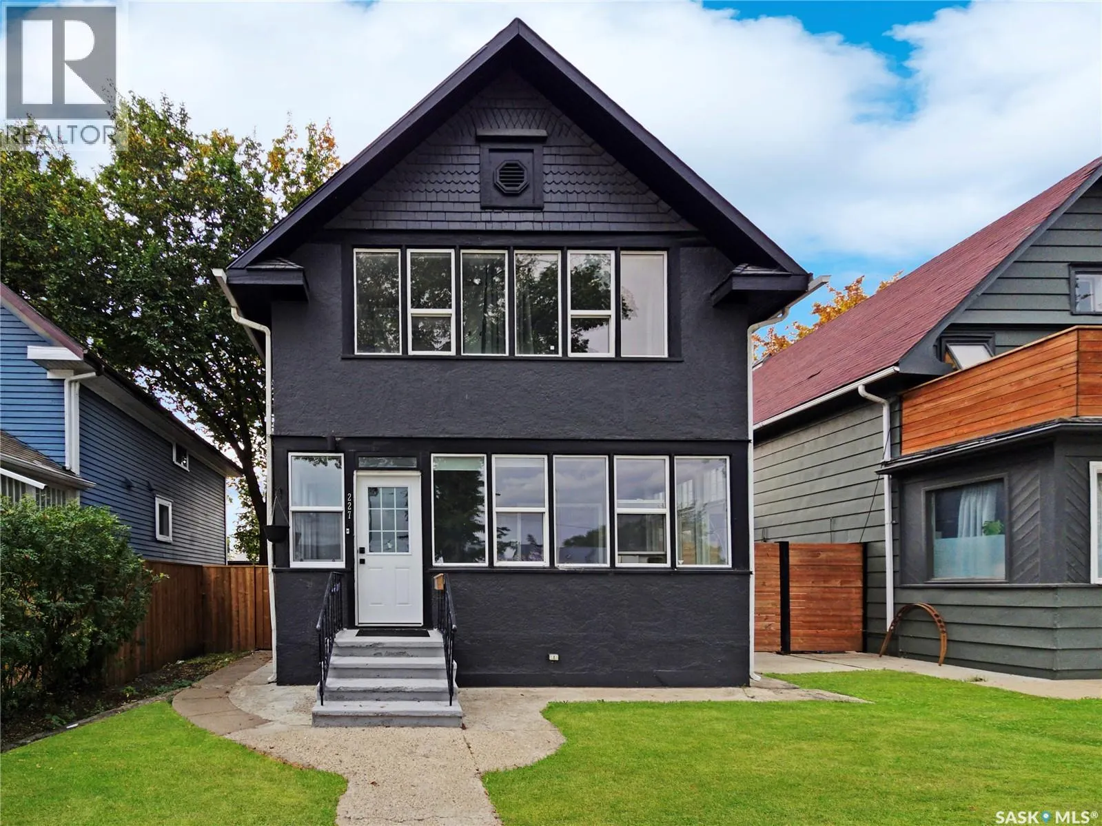 227 H AVENUE S