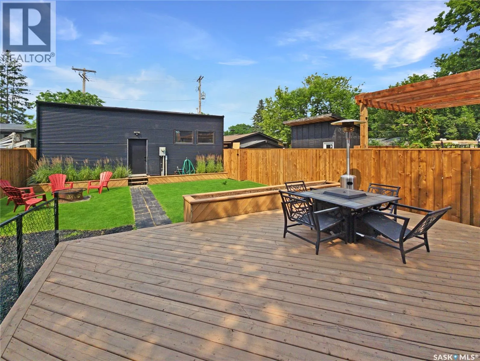 227 H AVENUE S