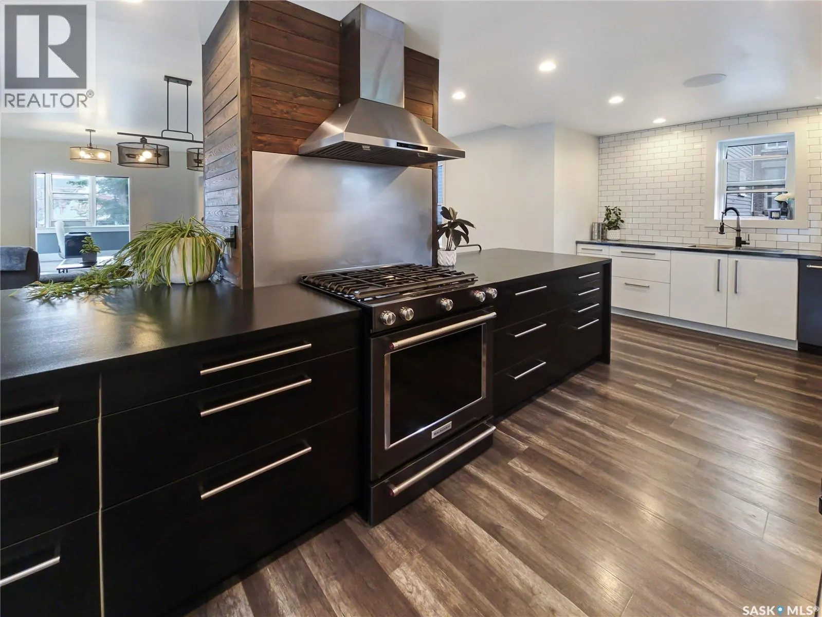 227 H AVENUE S