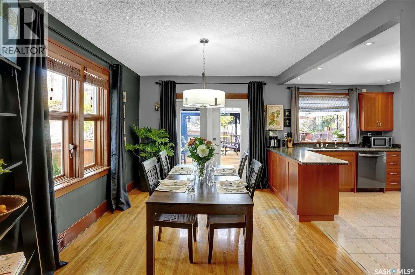 845 Alder AVENUE